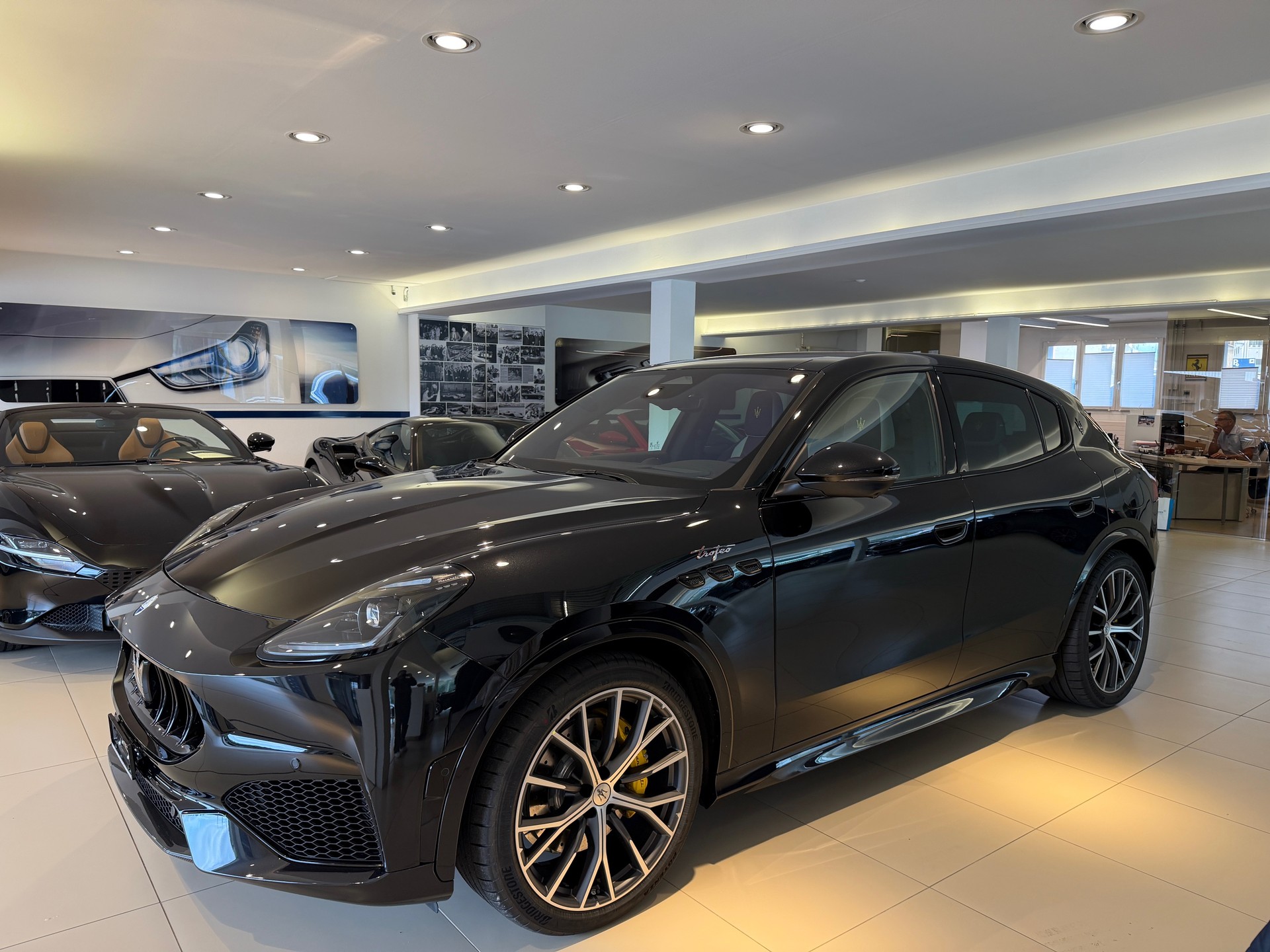 MASERATI Grecale 3.0 Trofeo Modelljahr 2027-image-18