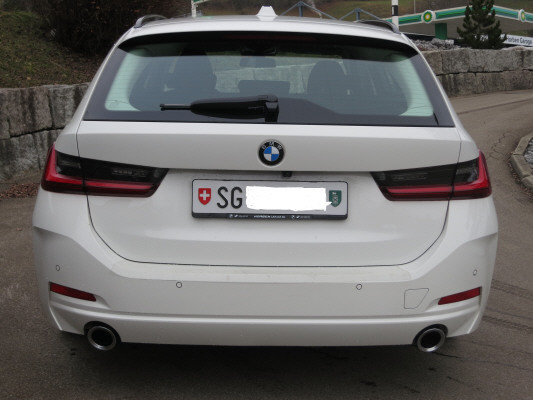 BMW 320d xDrive 48V Touring-image-5