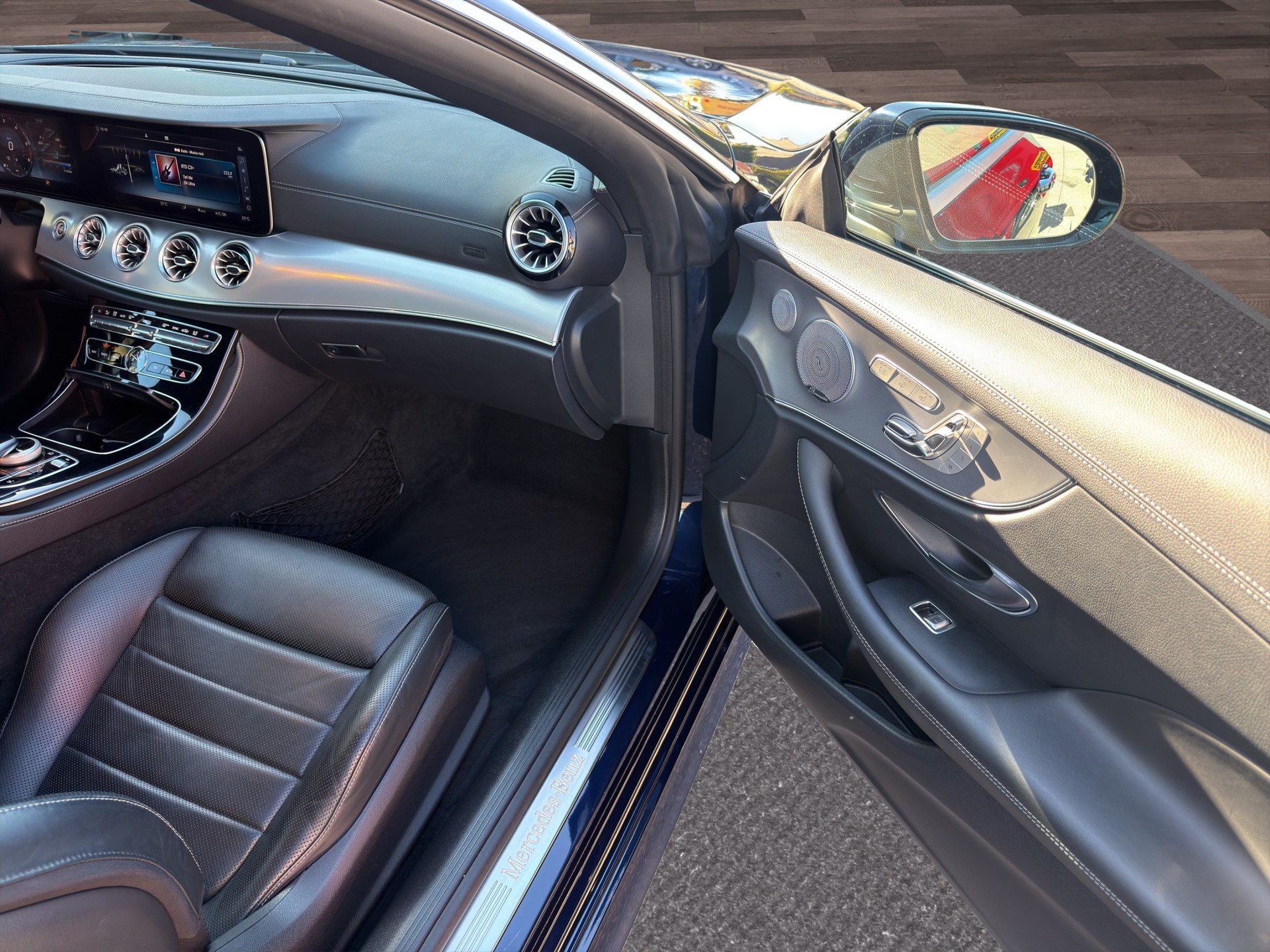 MERCEDES-BENZ E 350 d Cabriolet AMG Line 4 Matic 9G-Tronic-image-22