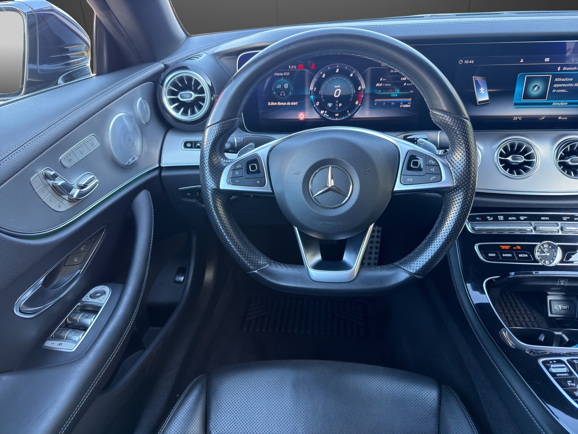 MERCEDES-BENZ E 350 d Cabriolet AMG Line 4 Matic 9G-Tronic-image-13