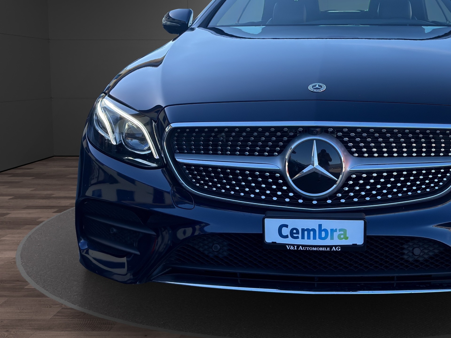 MERCEDES-BENZ E 350 d Cabriolet AMG Line 4 Matic 9G-Tronic-image-10