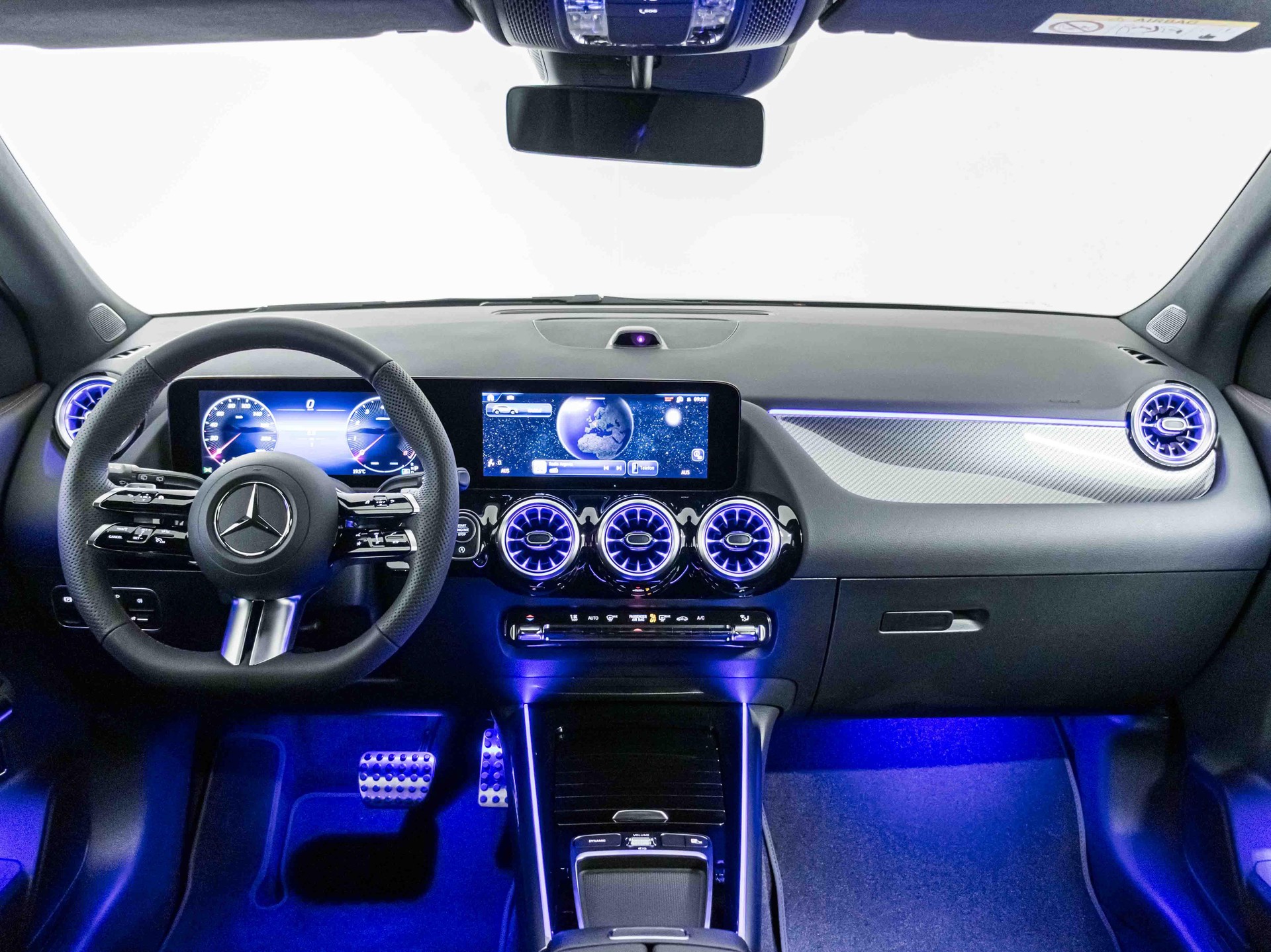 MERCEDES-BENZ GLA 200 Night Star-image-10