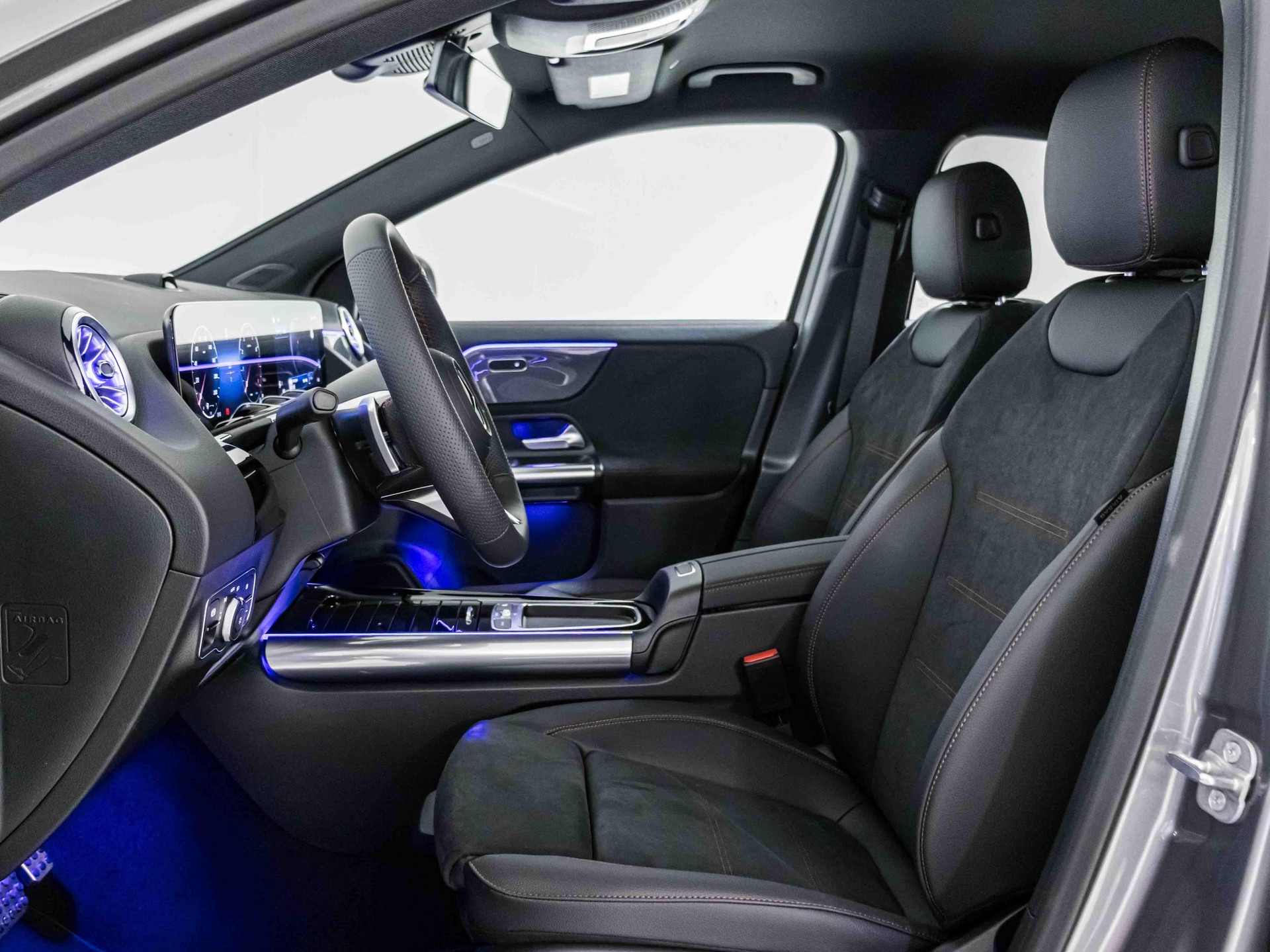 MERCEDES-BENZ GLA 200 Night Star-image-6