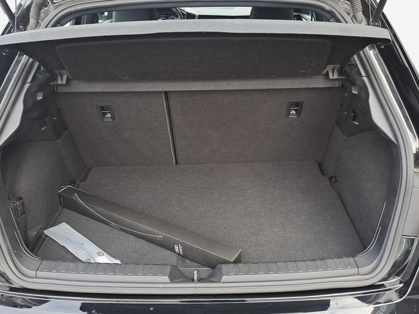AUDI A1 allstreet 30 TFSI Attraction S-tronic-image-12