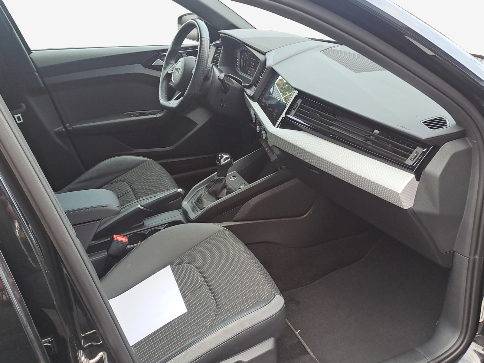 AUDI A1 allstreet 30 TFSI Attraction S-tronic-image-13