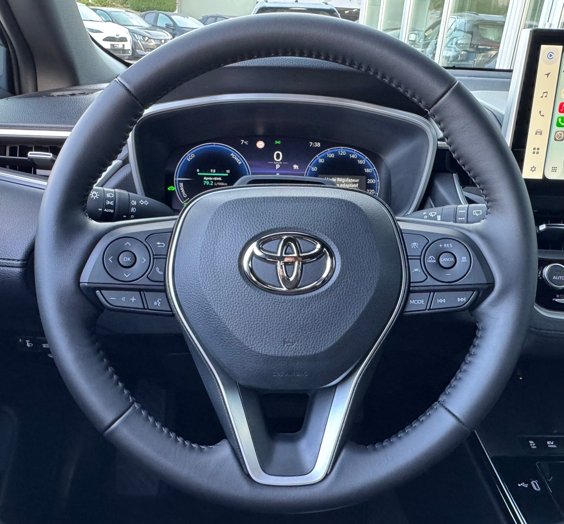 TOYOTA Corolla Cross 2.0 Trend e-CVT-image-15