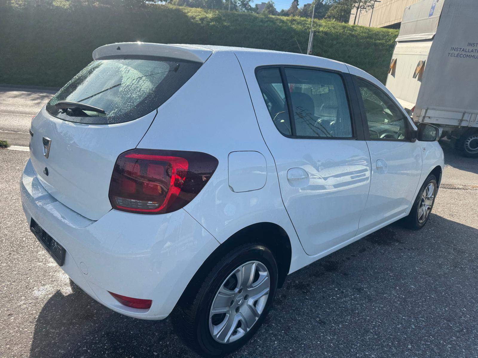 DACIA Sandero 1.0 Comfort-image-3