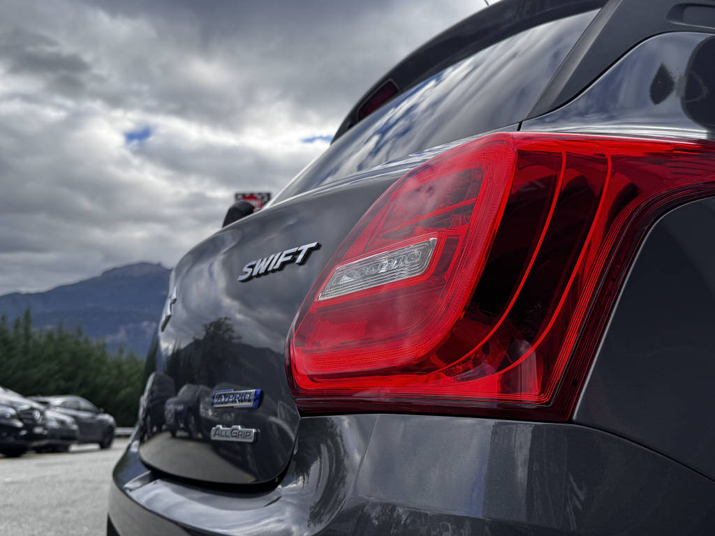 SUZUKI Swift 1.2 Piz Sulai Hybrid 4x4-image-26