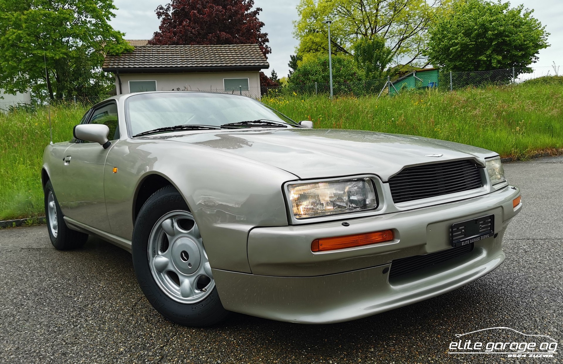 ASTON MARTIN Virage Saloon-image-1