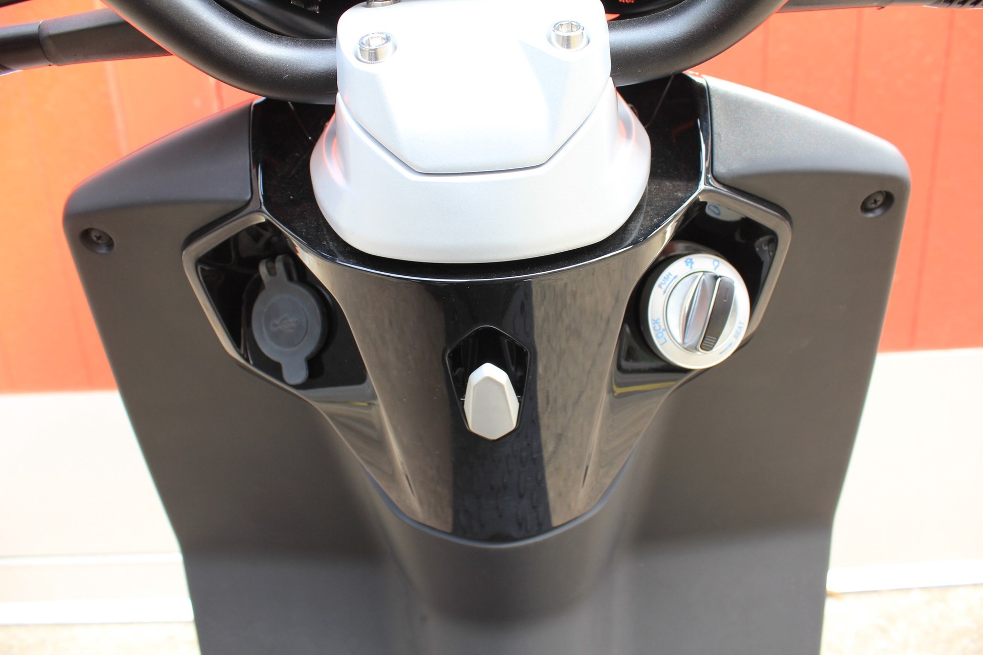 PIAGGIO Piaggio 1 Active 60km/h Full Electric-image-9