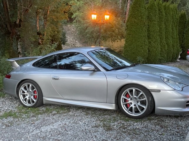 PORSCHE 911 GT3-image-0