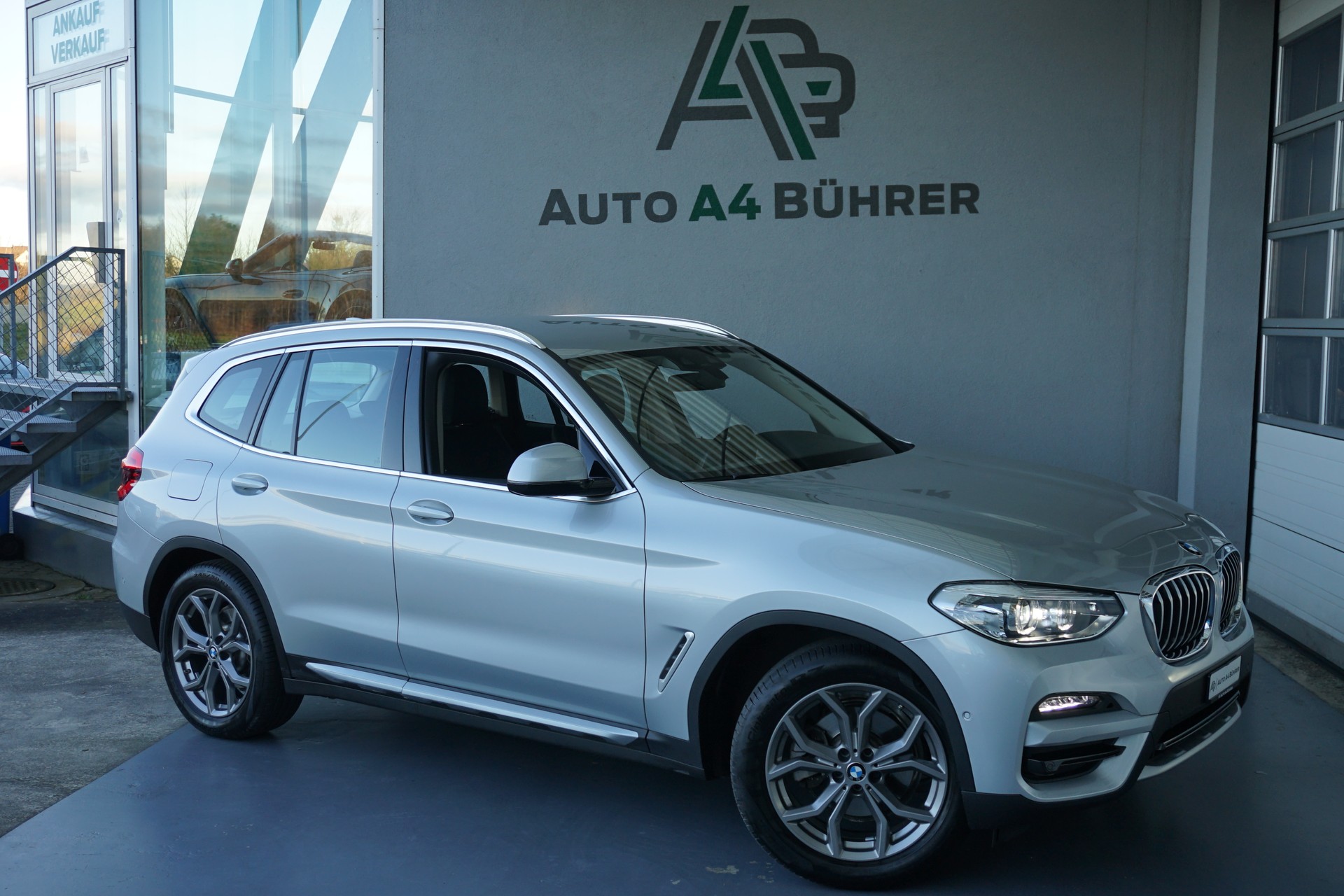 BMW X3 xDrive 48V 20d xLine-image-1