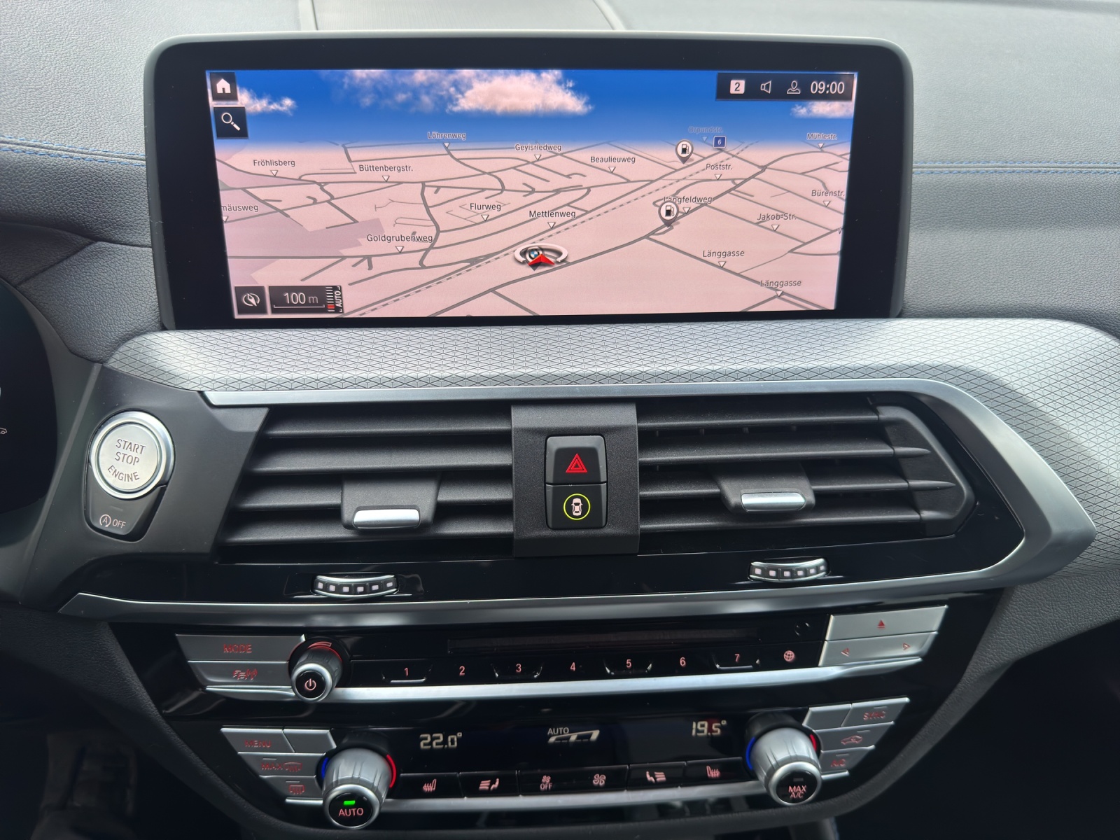 BMW X4 M40i-image-17
