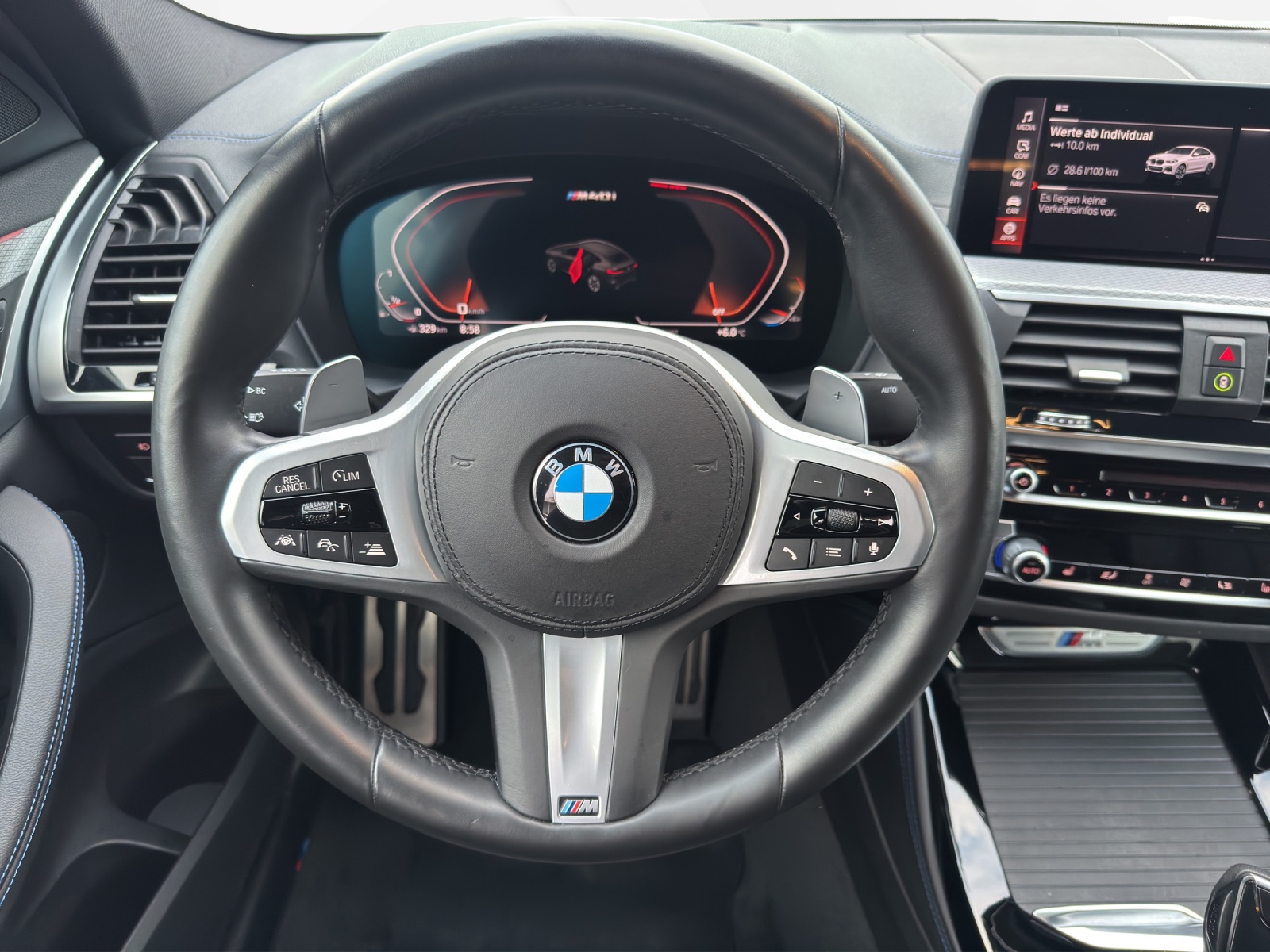 BMW X4 M40i-image-11