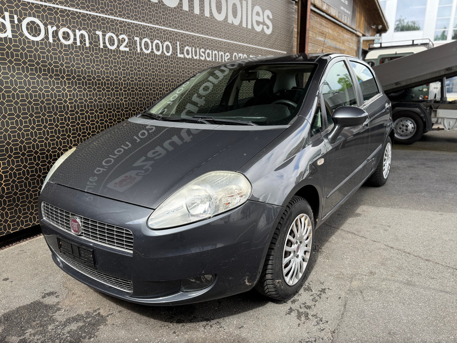FIAT Punto 1.4 Dynamic-showroom-element-1