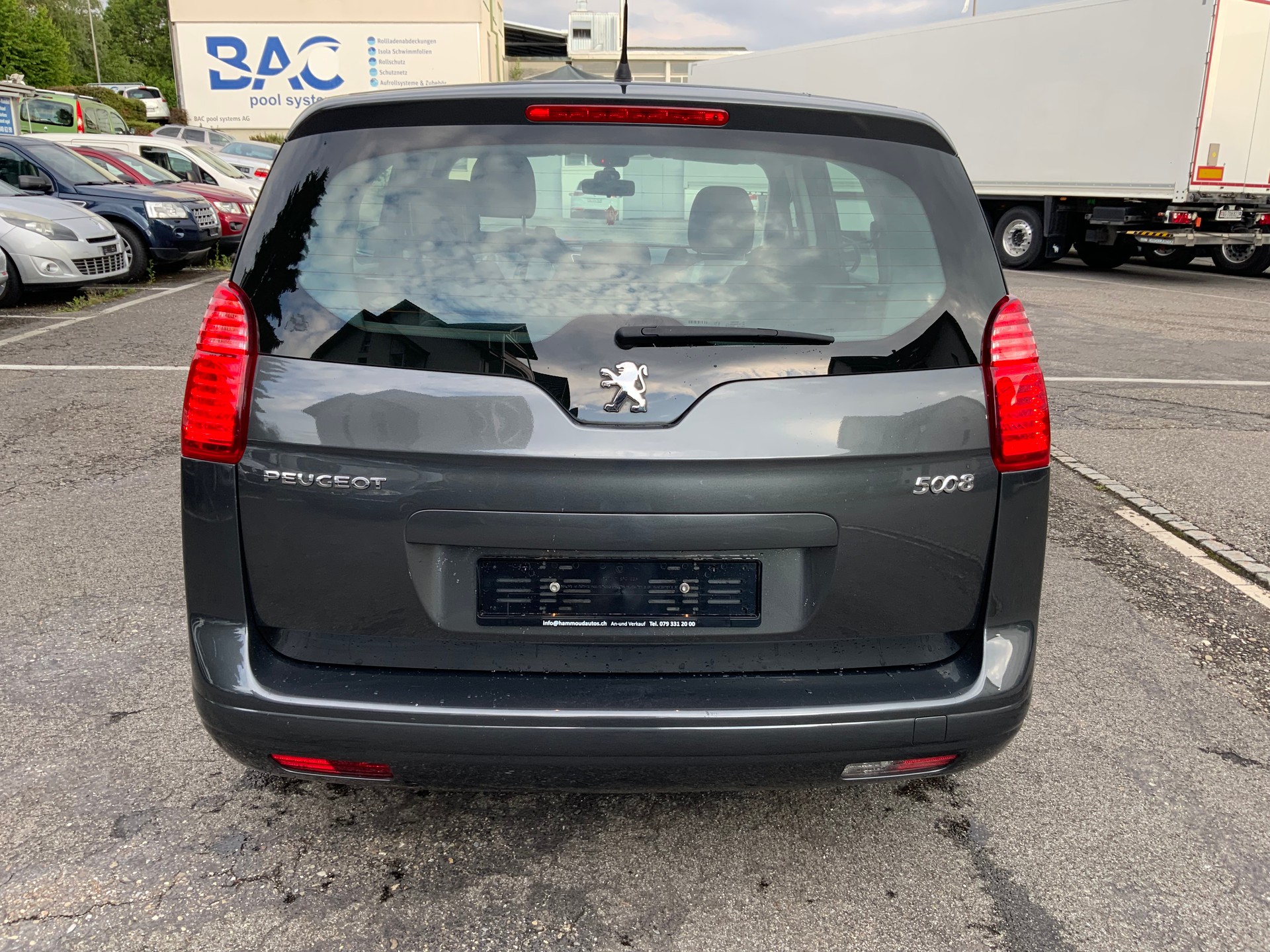 PEUGEOT 5008 1.6 16V VTI Sport-image-5