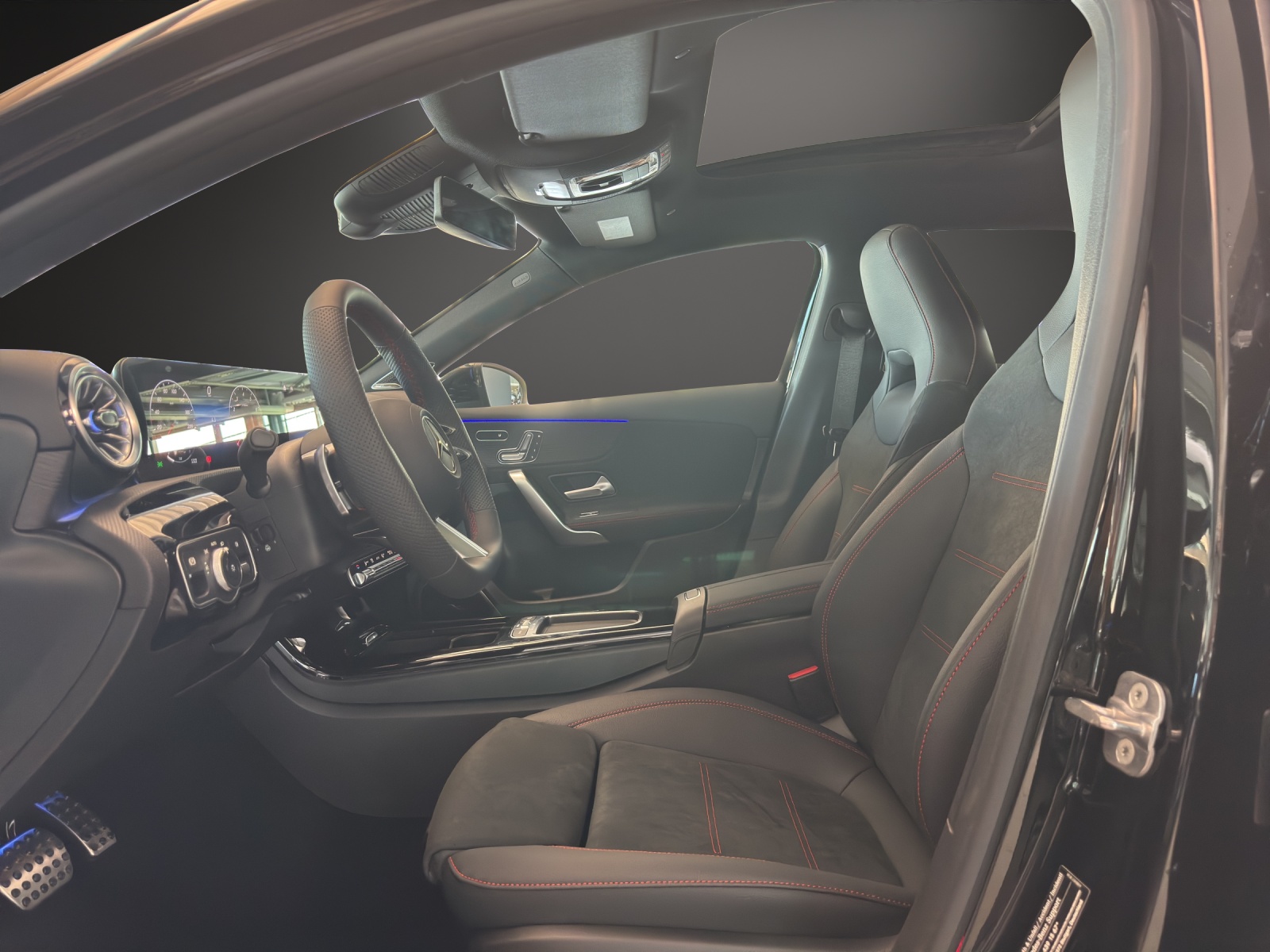 MERCEDES-BENZ A 200 Night Star 7G-DCT-image-8