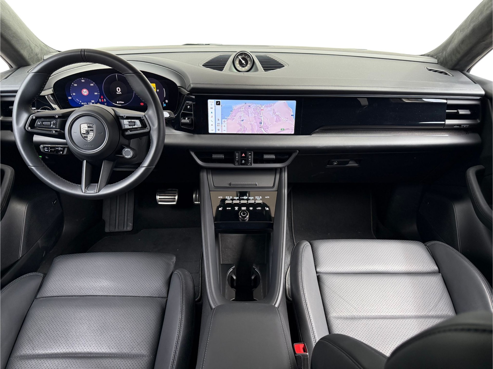 PORSCHE Macan Turbo 100kWh-image-9