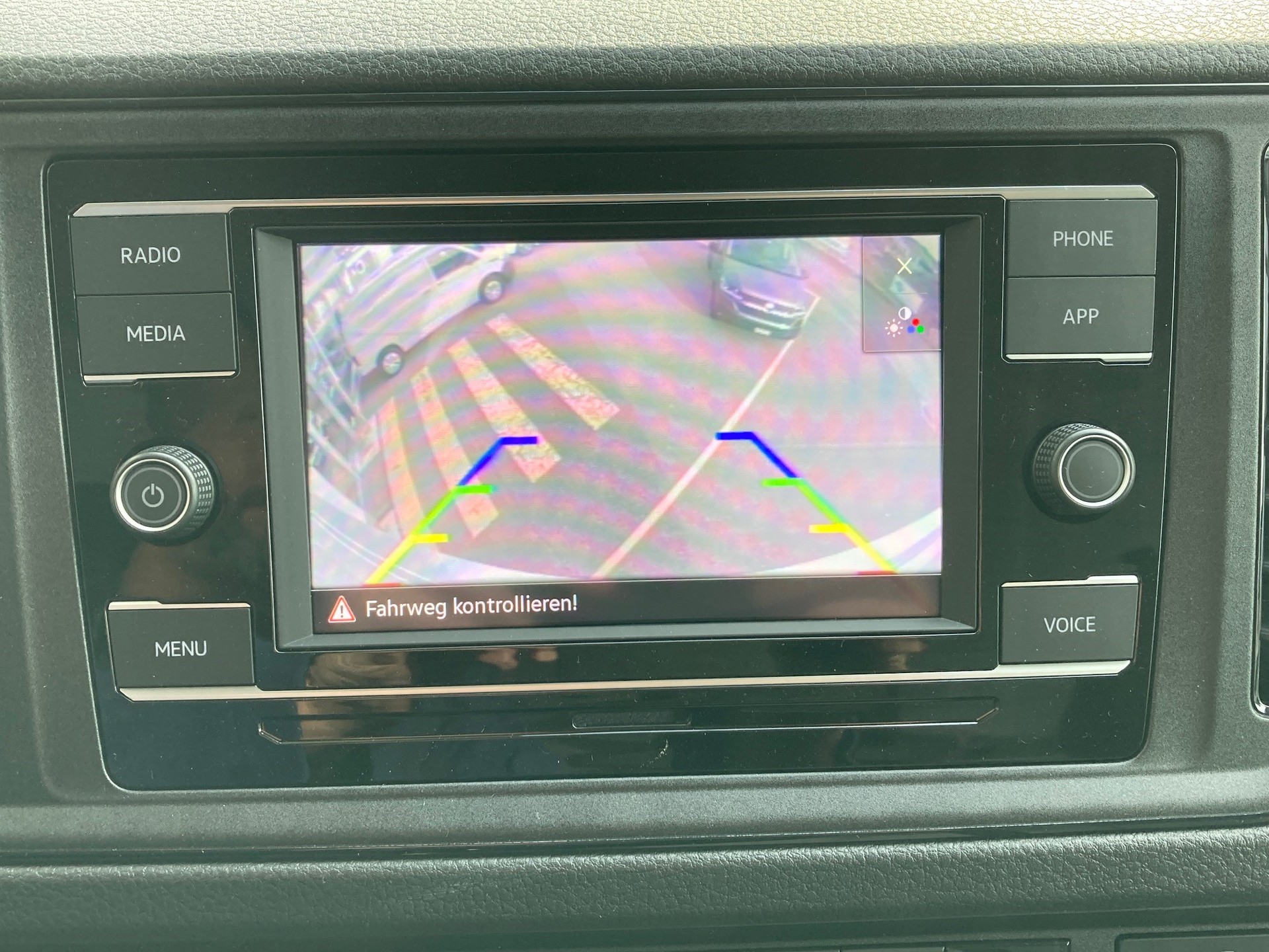 VW Crafter 35 2.0 BiTDI L4 HD A-image-7