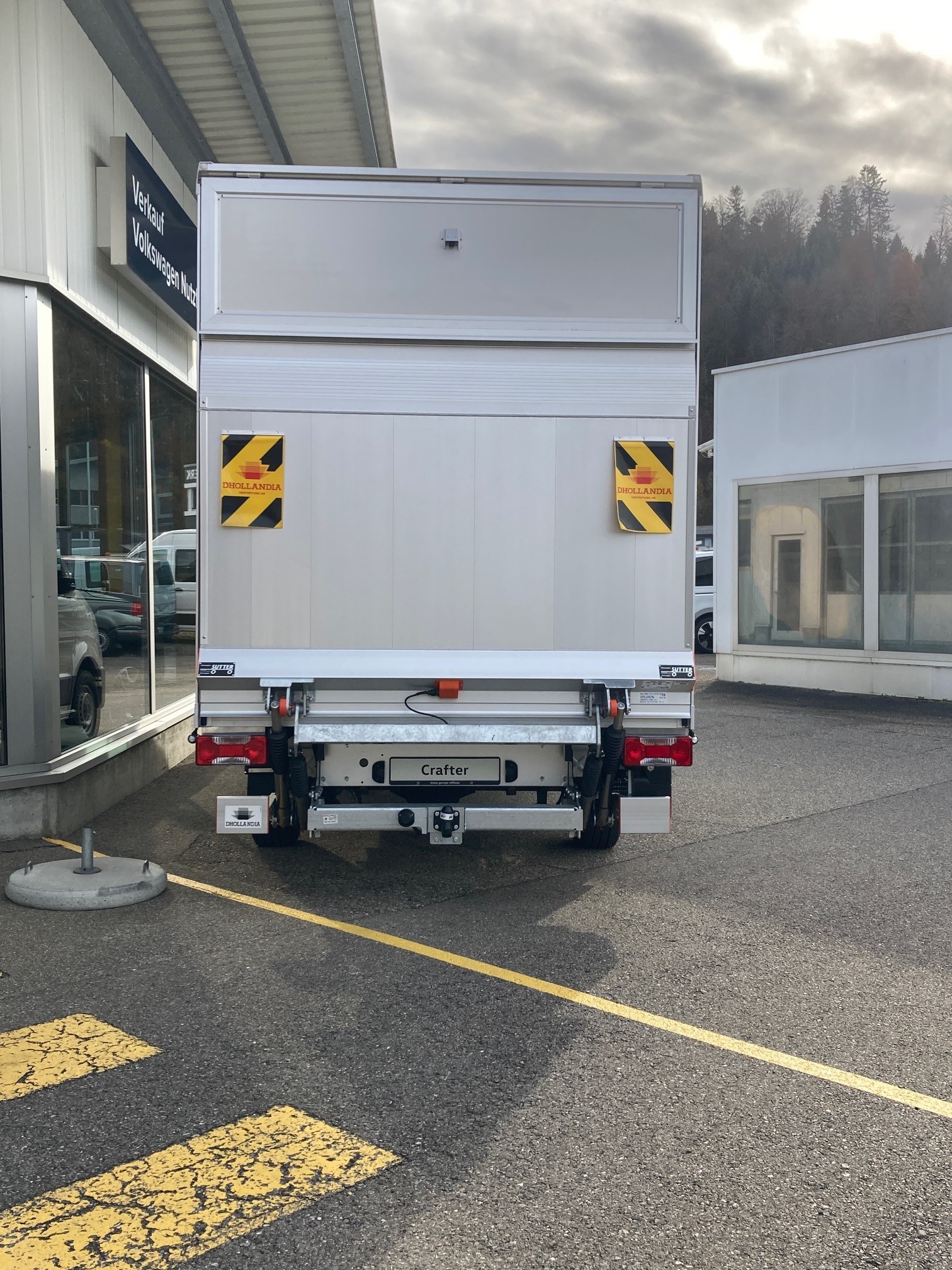 VW Crafter 35 2.0 BiTDI L4 HD A-image-4