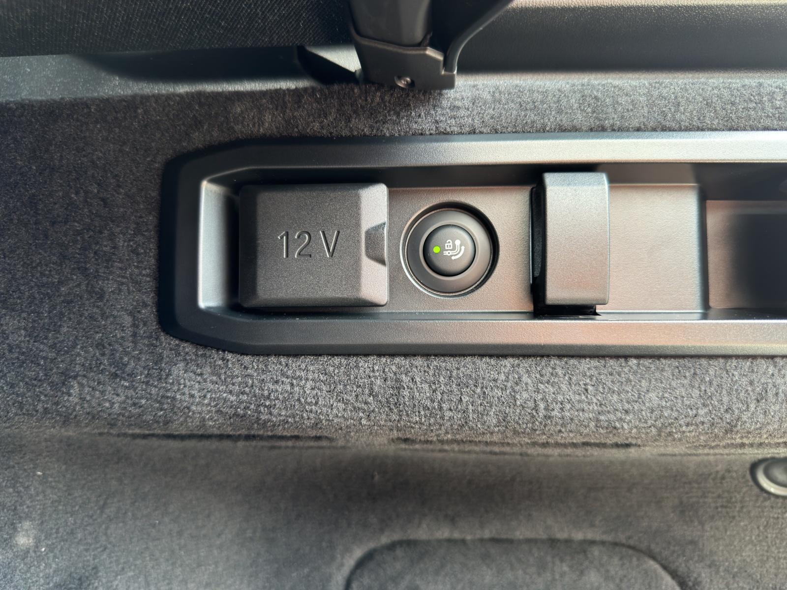BMW M5 xDrive Touring-image-19