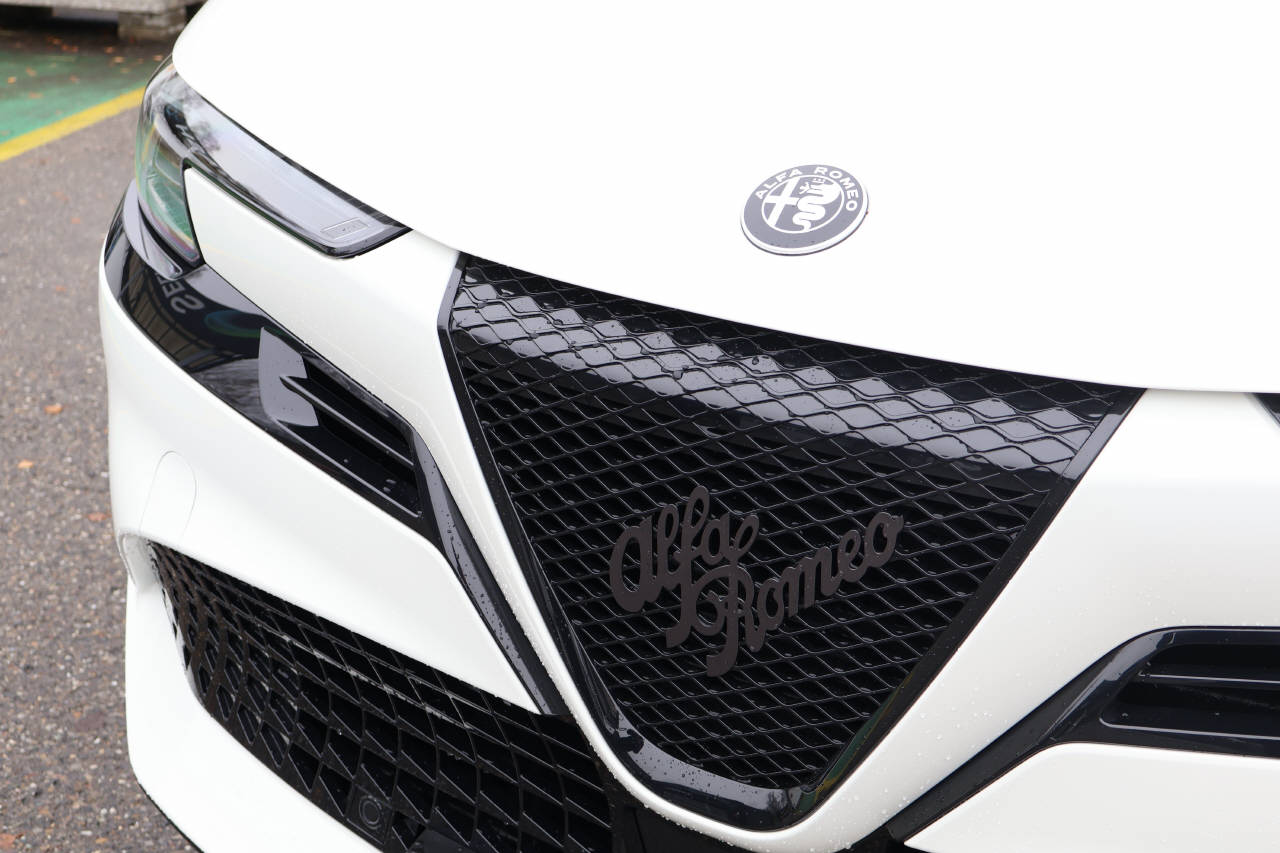 ALFA ROMEO Junior 1.2 Ibrida Q4-image-8
