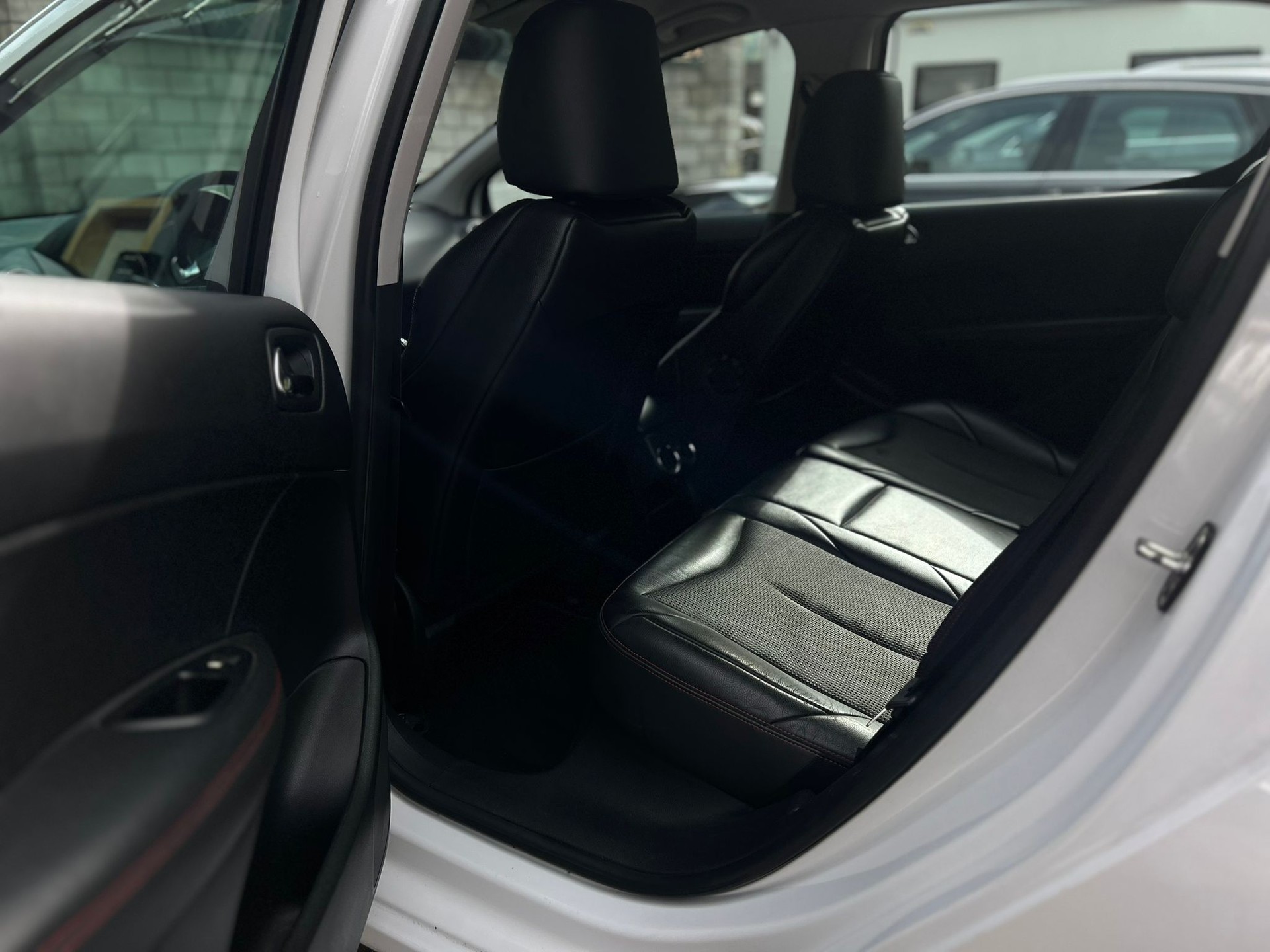 PEUGEOT 308 1.6 16V T GTi-image-5