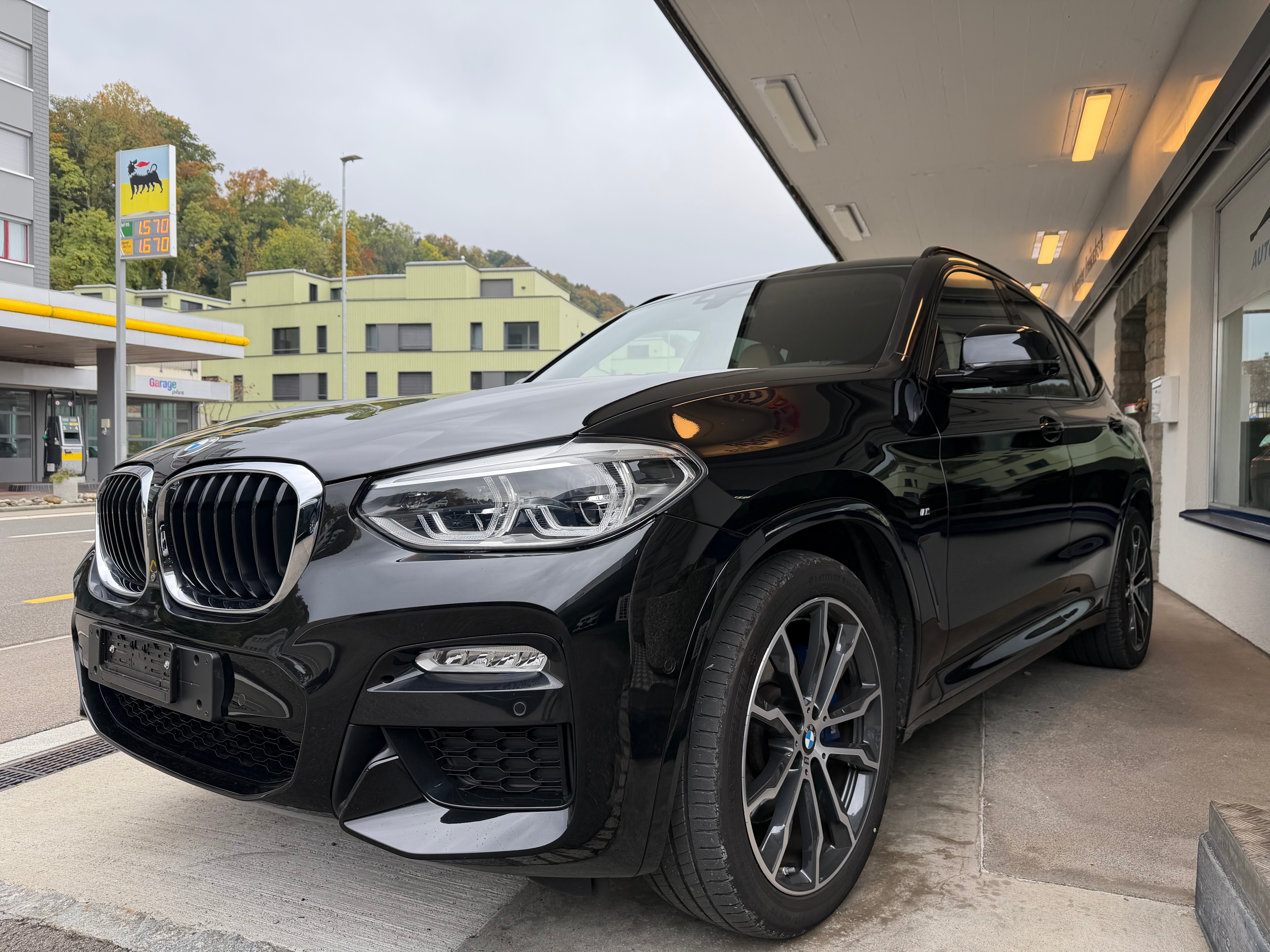 Car photo