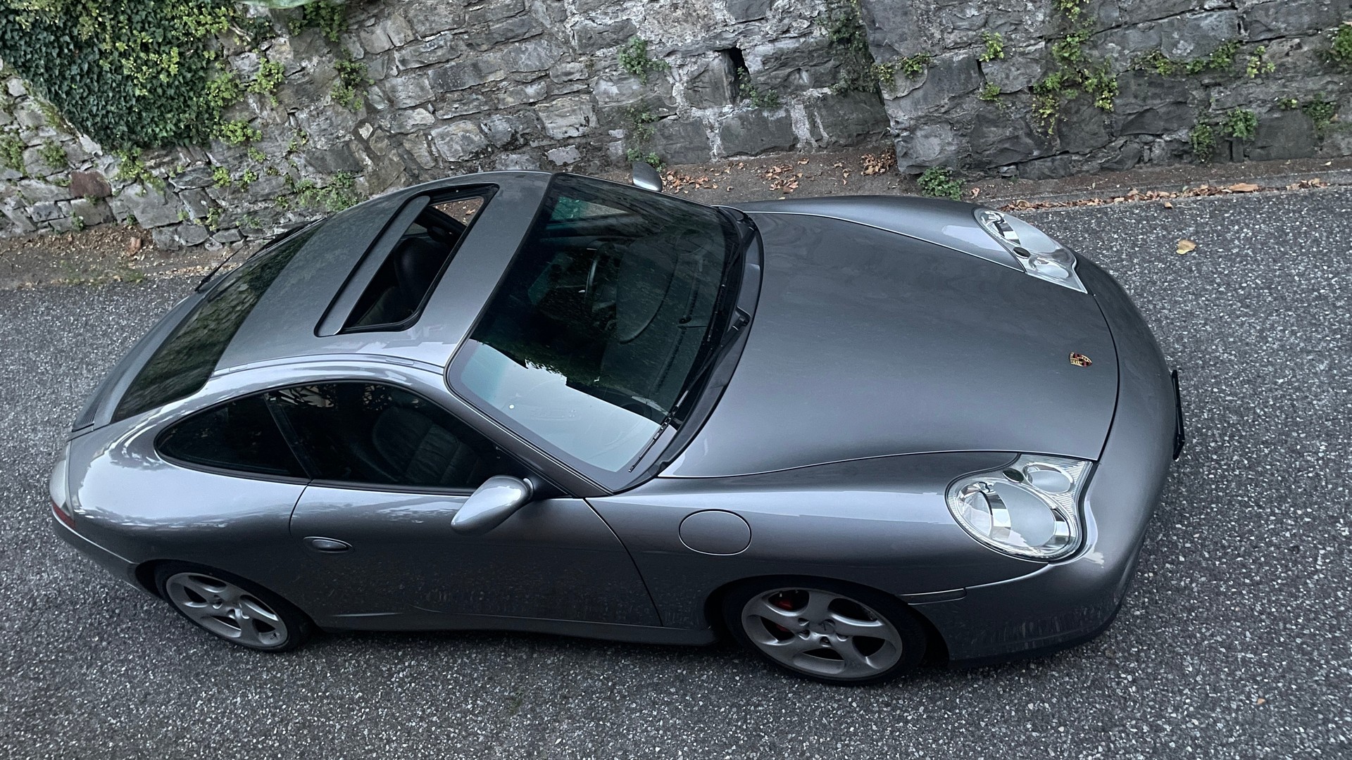 PORSCHE 911 Carrera 4S-image-1