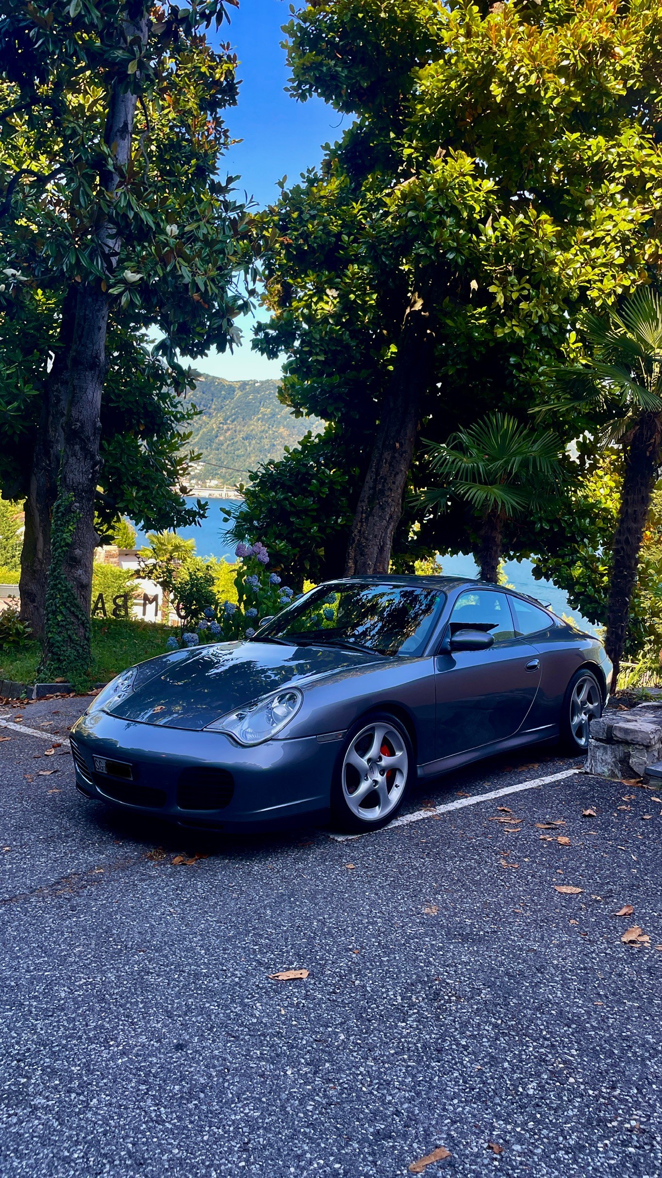 PORSCHE 911 Carrera 4S-image-0