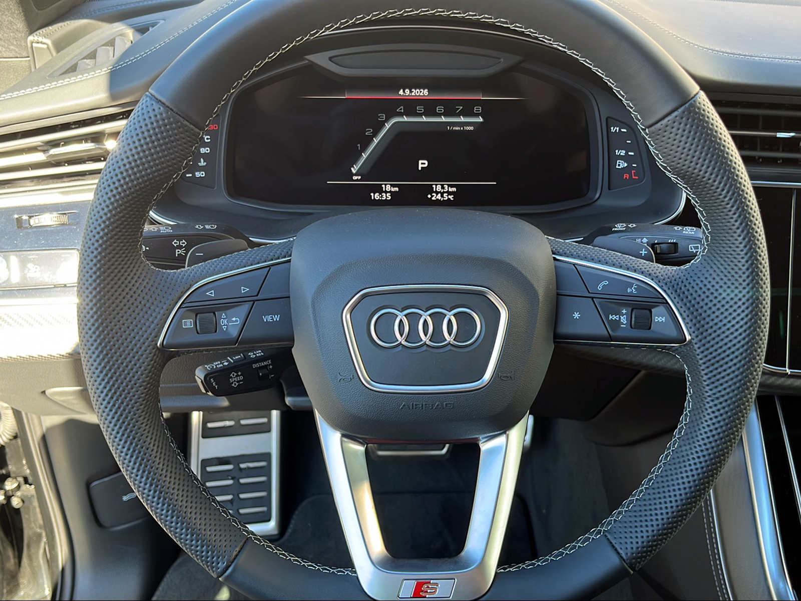 AUDI SQ7 SUV 4.0 V8 TFSI quattro T-Tronic-image-9
