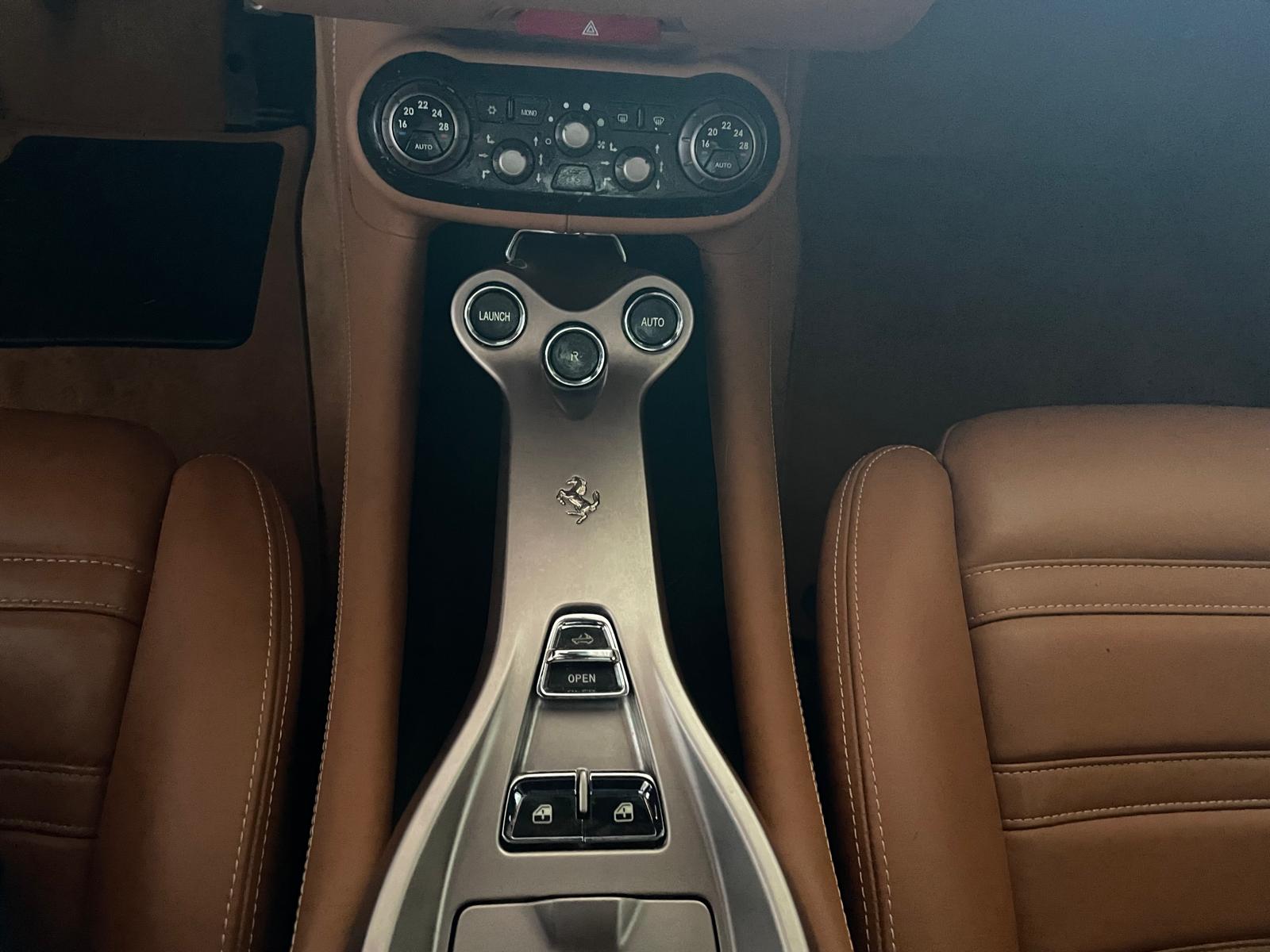 FERRARI California 4.3 V8-image-9