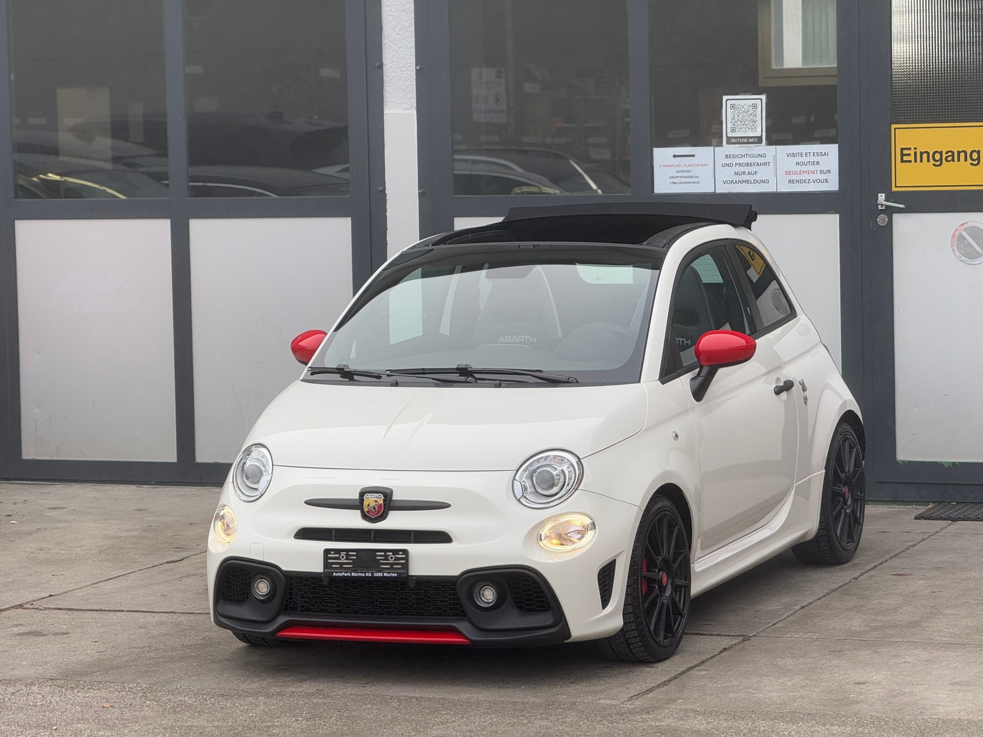FIAT 695C 1.4 16V Turbo Abarth XSR Yamaha Dualogic-image-1