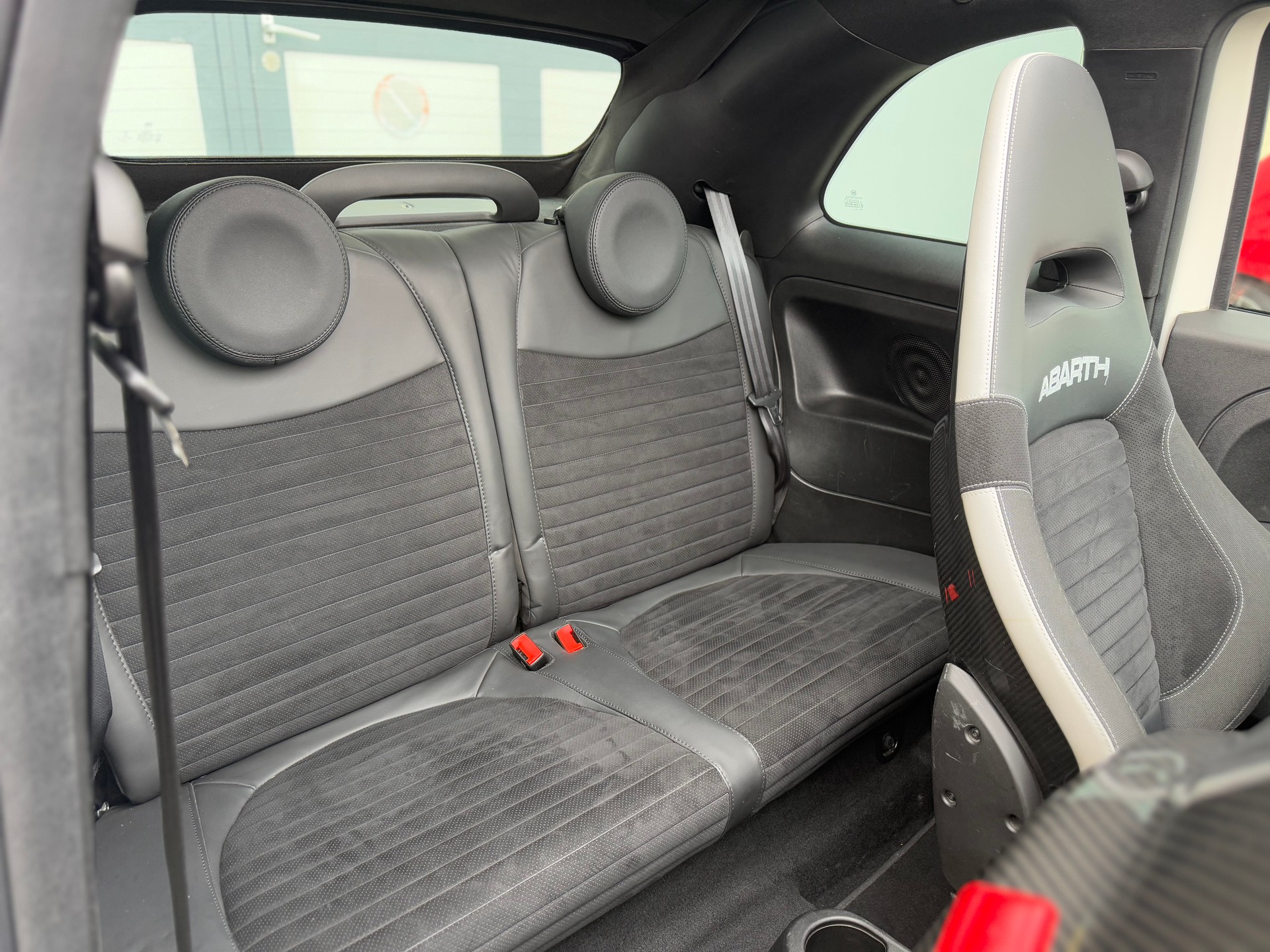 FIAT 695C 1.4 16V Turbo Abarth XSR Yamaha Dualogic-image-12