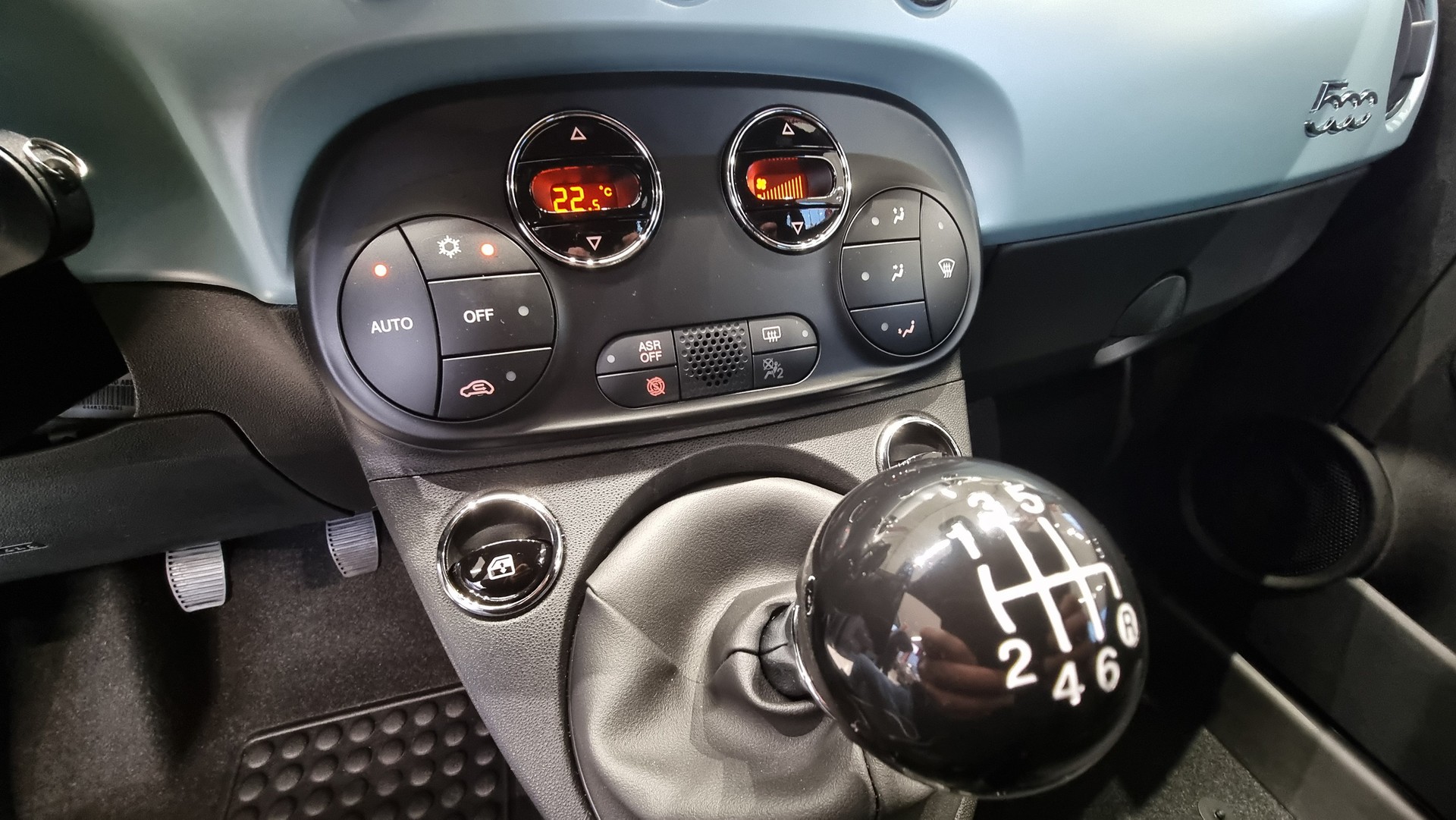 FIAT 500 C 1.0 Hybrid Edizione Speciale-image-13