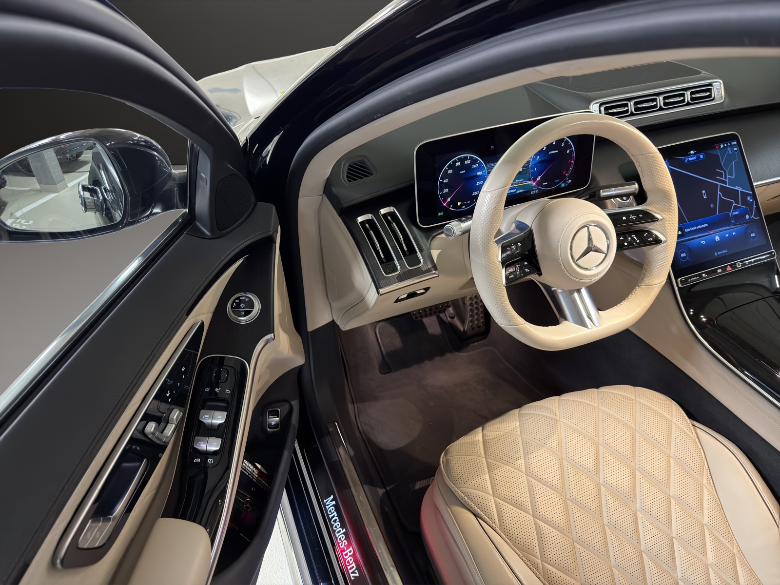 MERCEDES-BENZ S 500 L 4Matic AMG Line 9G-Tronic-image-11