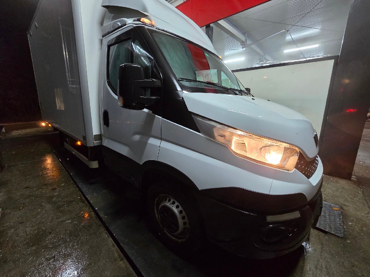 IVECO 35 S 15 D-image-1