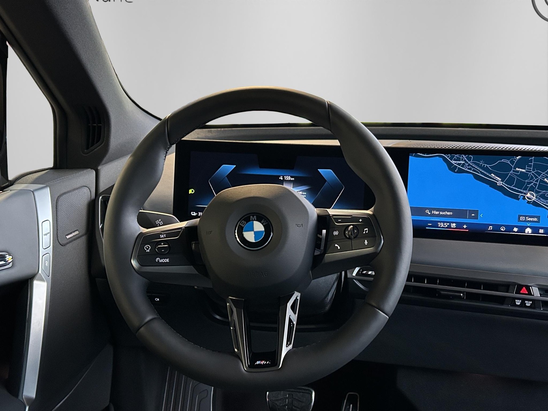 BMW iX xDrive45 M Sport Pro-image-29