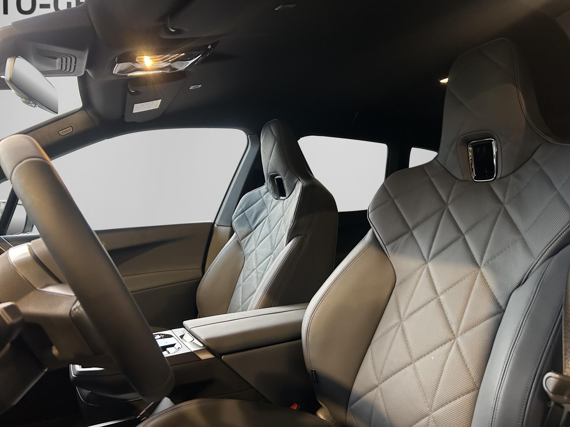 BMW iX xDrive45 M Sport Pro-image-16