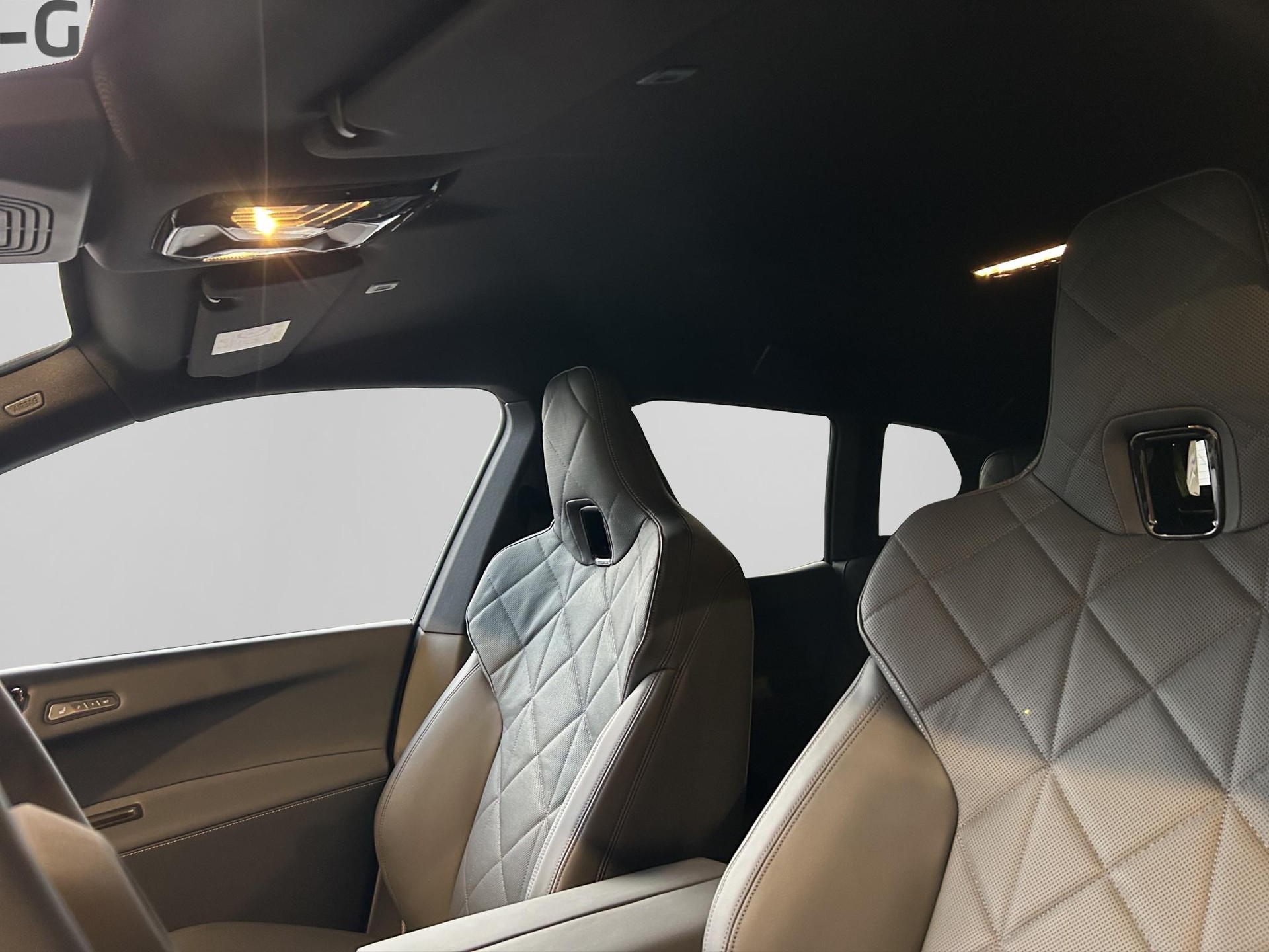BMW iX xDrive45 M Sport Pro-image-17