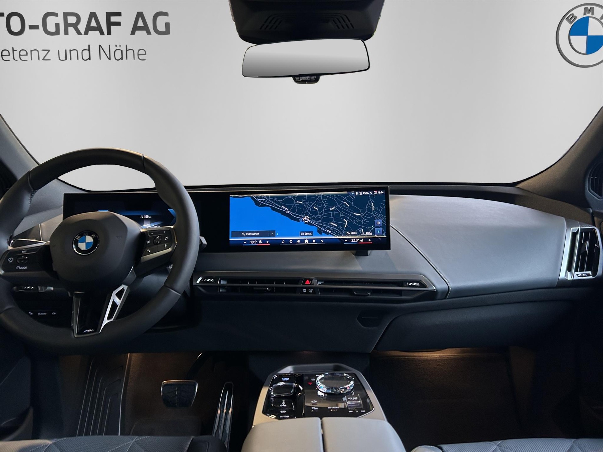 BMW iX xDrive45 M Sport Pro-image-21