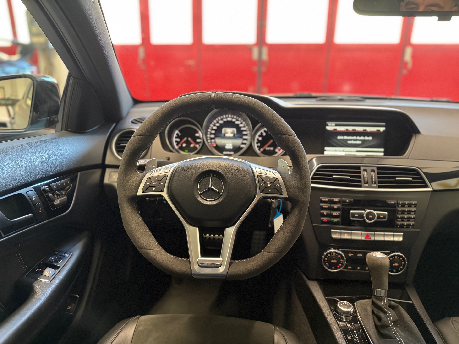 MERCEDES-BENZ C 63 Coupé AMG Edition 507 Speedshift MCT-image-15