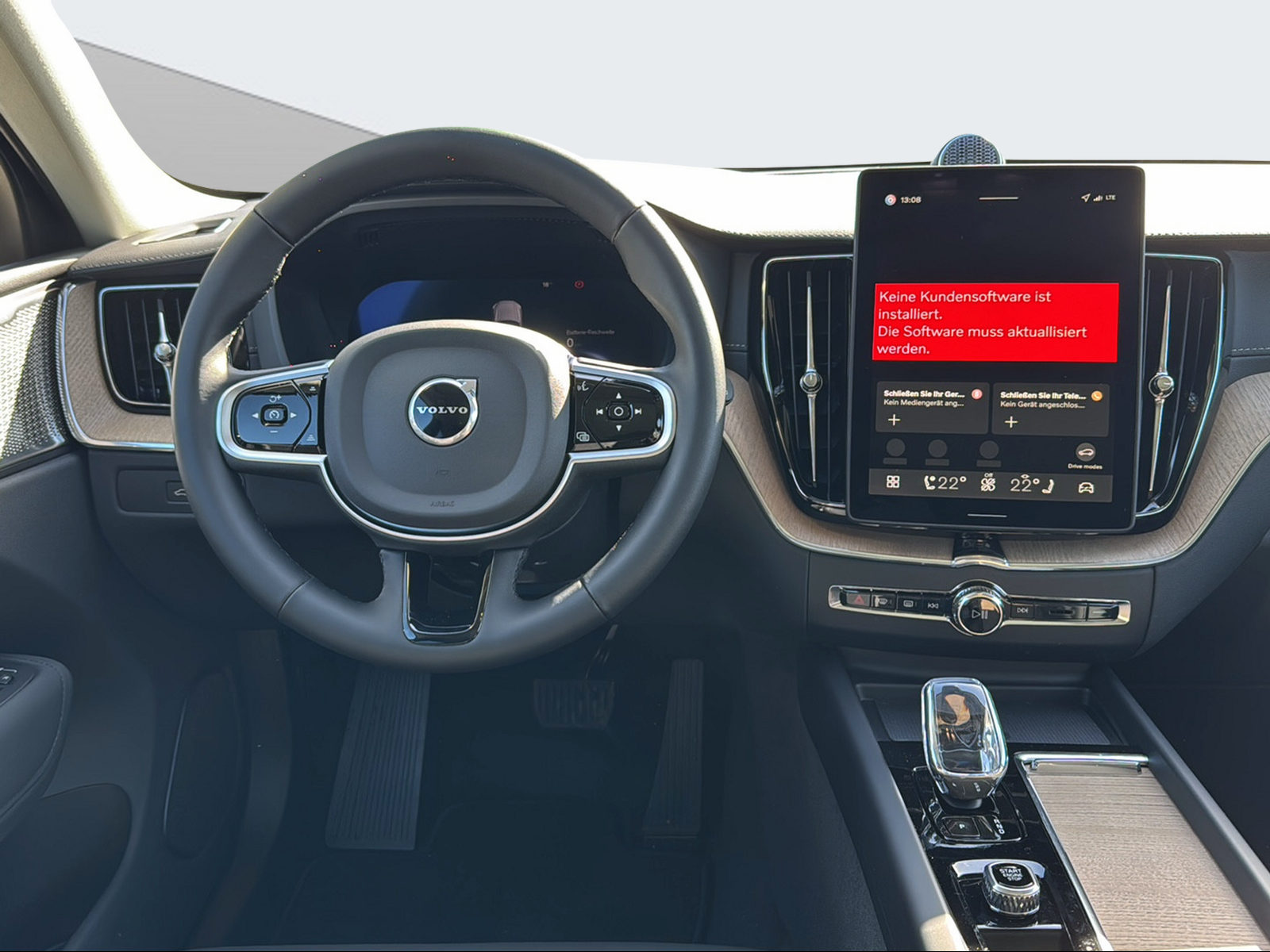 VOLVO XC60 2.0 T6 TE Ultra Dark eAWD-image-12
