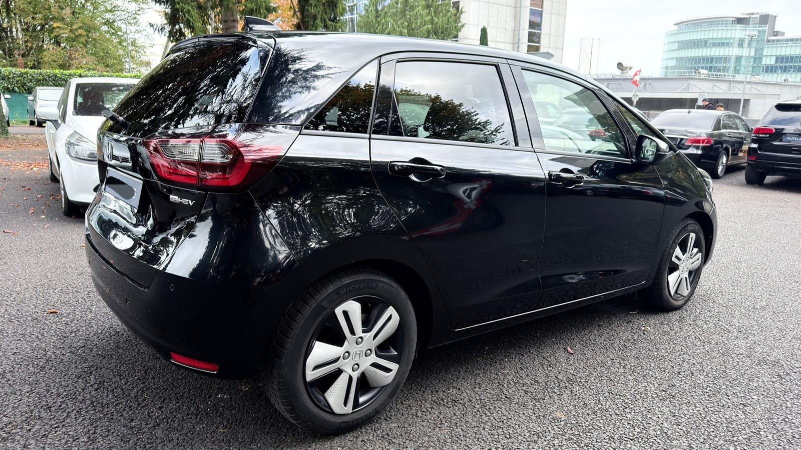 HONDA Jazz 1.5i-MMD Elegance E-CVT-image-8