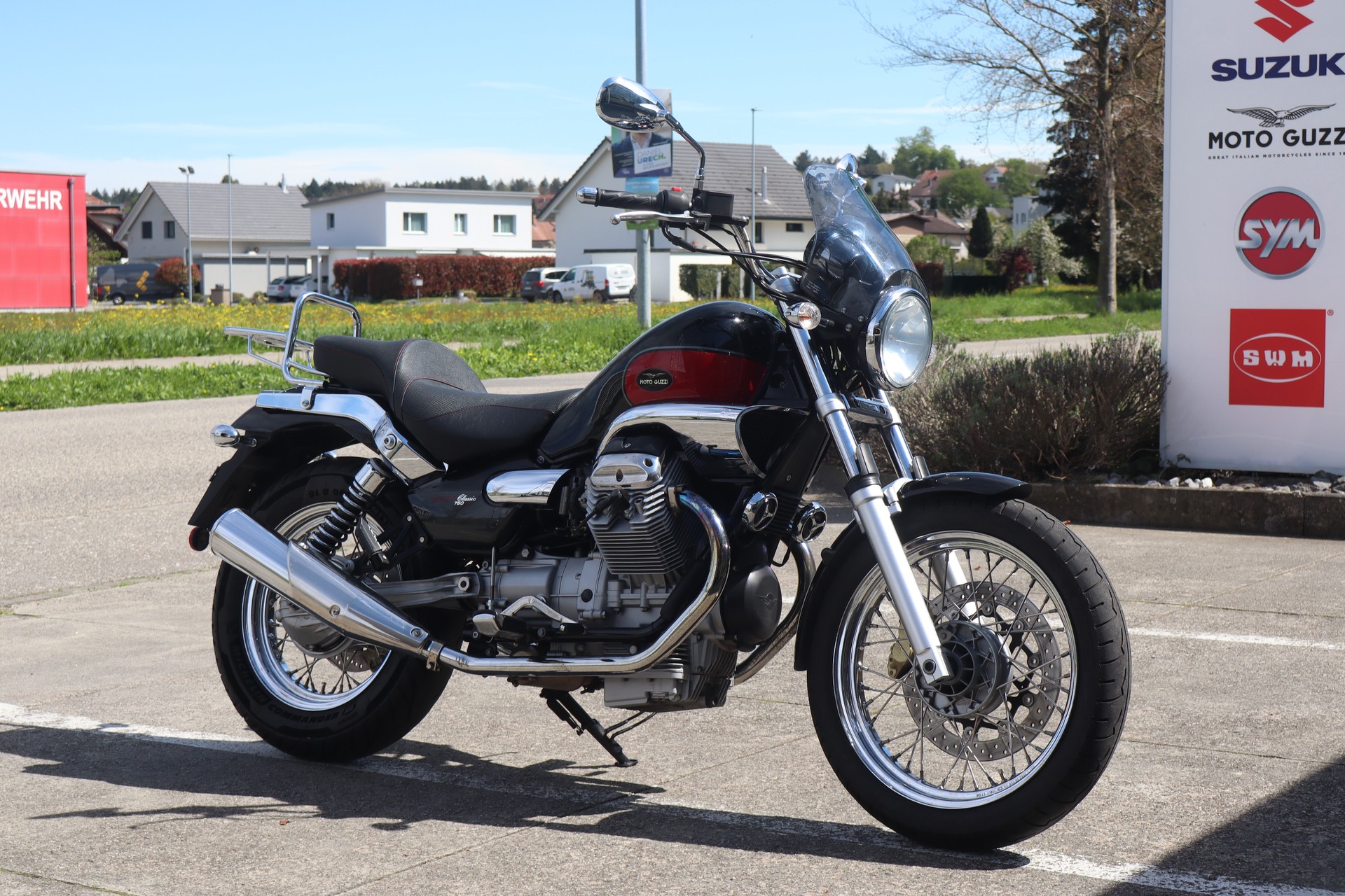 MOTO GUZZI Nevada Classic 750-showroom-element-1