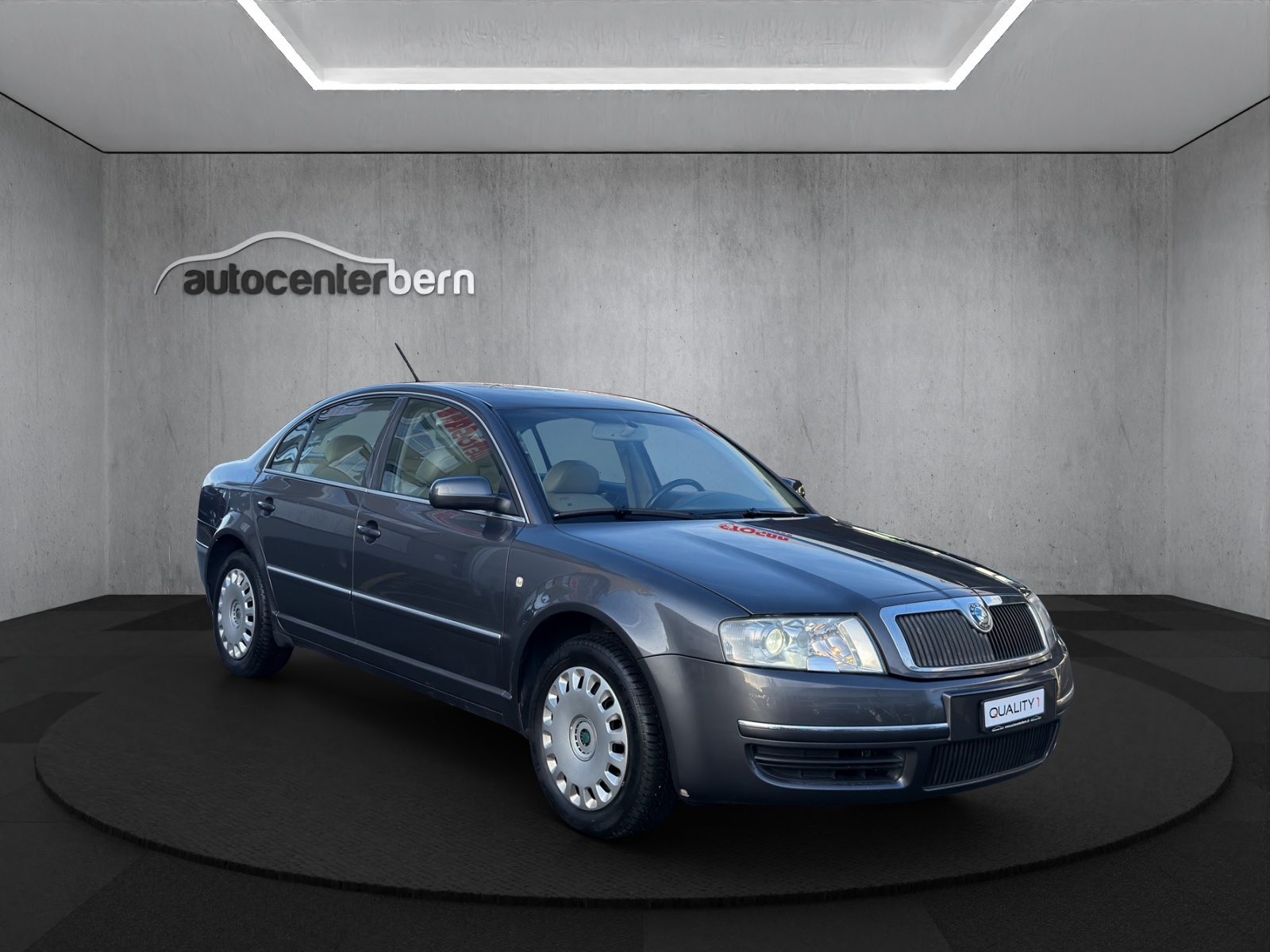 SKODA Superb 1.8 Turbo Classic-image-0