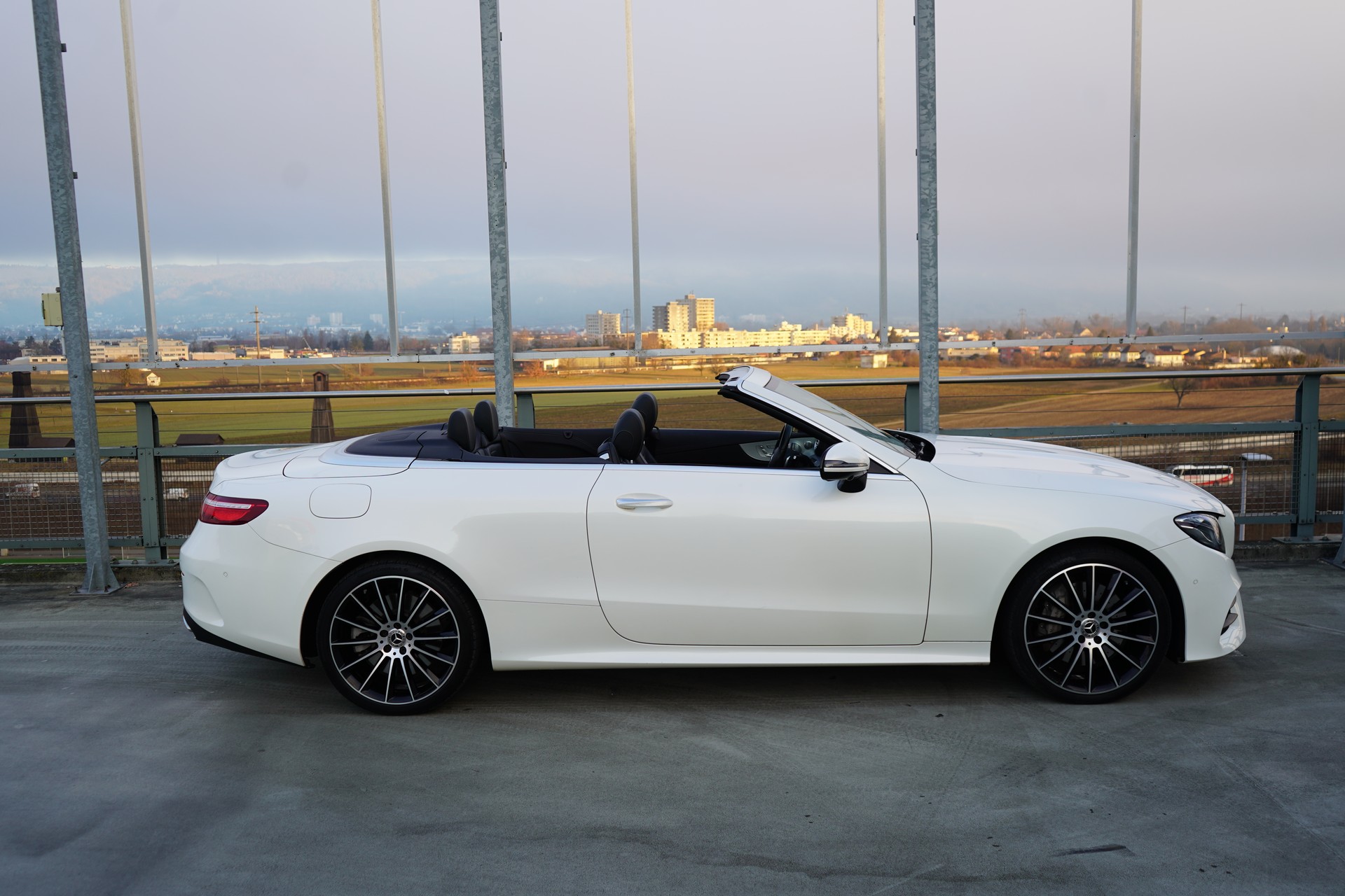MERCEDES-BENZ E 450 CABRIOLET AMG LINE NIGHT 4 MATIC 9G-TRONIC l 367 PS-image-2