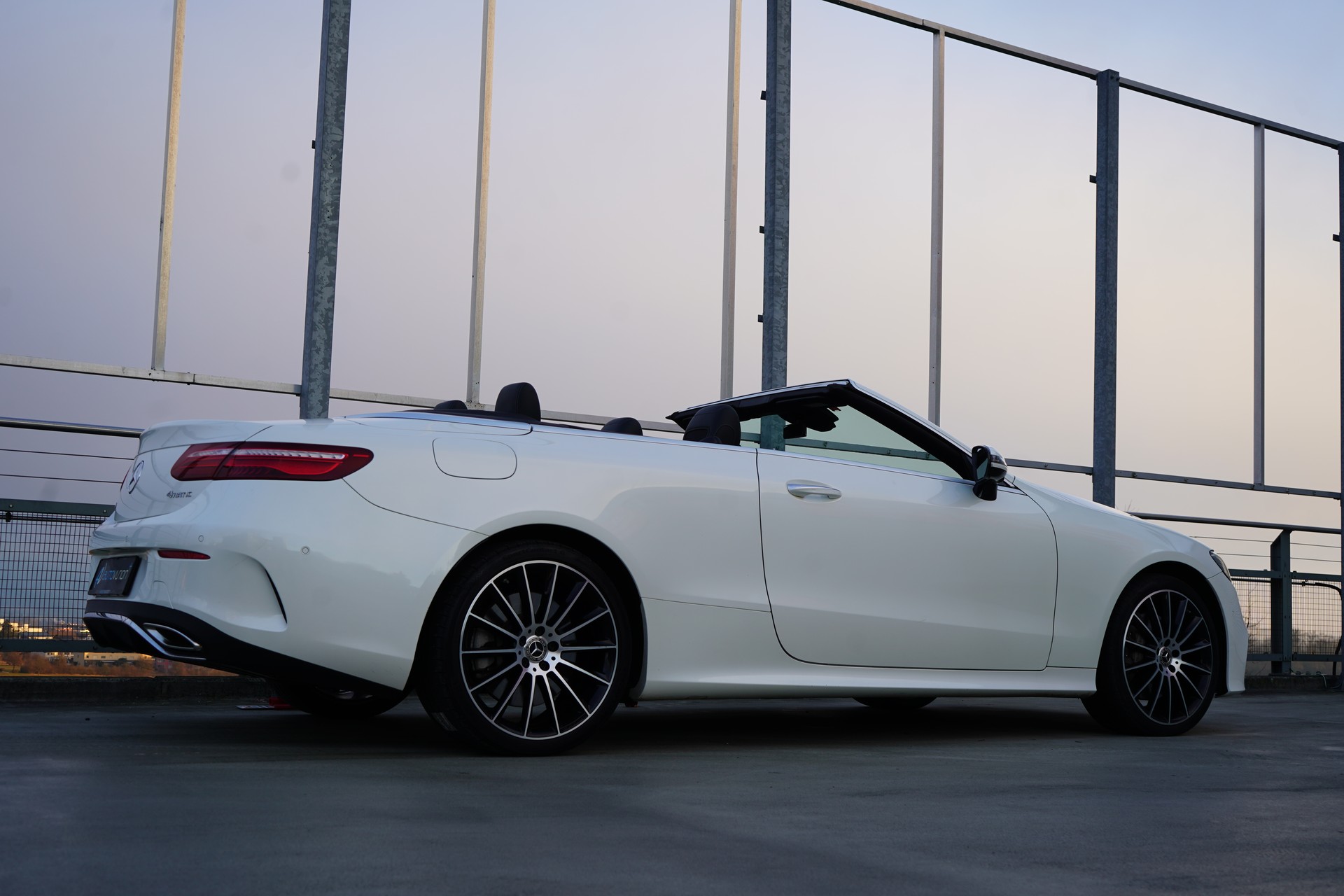 MERCEDES-BENZ E 450 CABRIOLET AMG LINE NIGHT 4 MATIC 9G-TRONIC l 367 PS-image-8