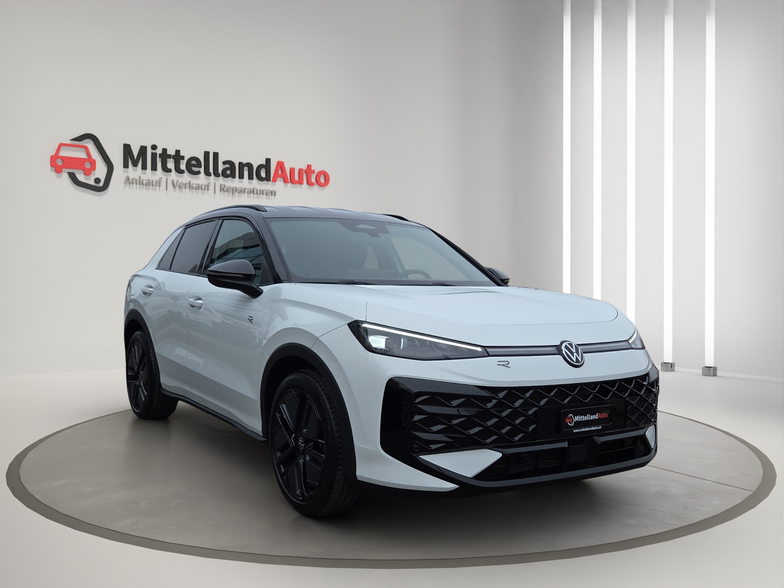 VW T-Roc 1.5 eTSI mHEV R-Line DSG-image-2