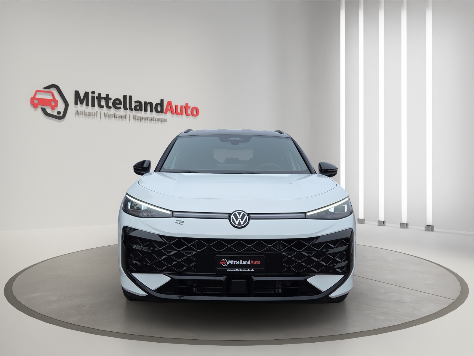 VW T-Roc 1.5 eTSI mHEV R-Line DSG-image-1